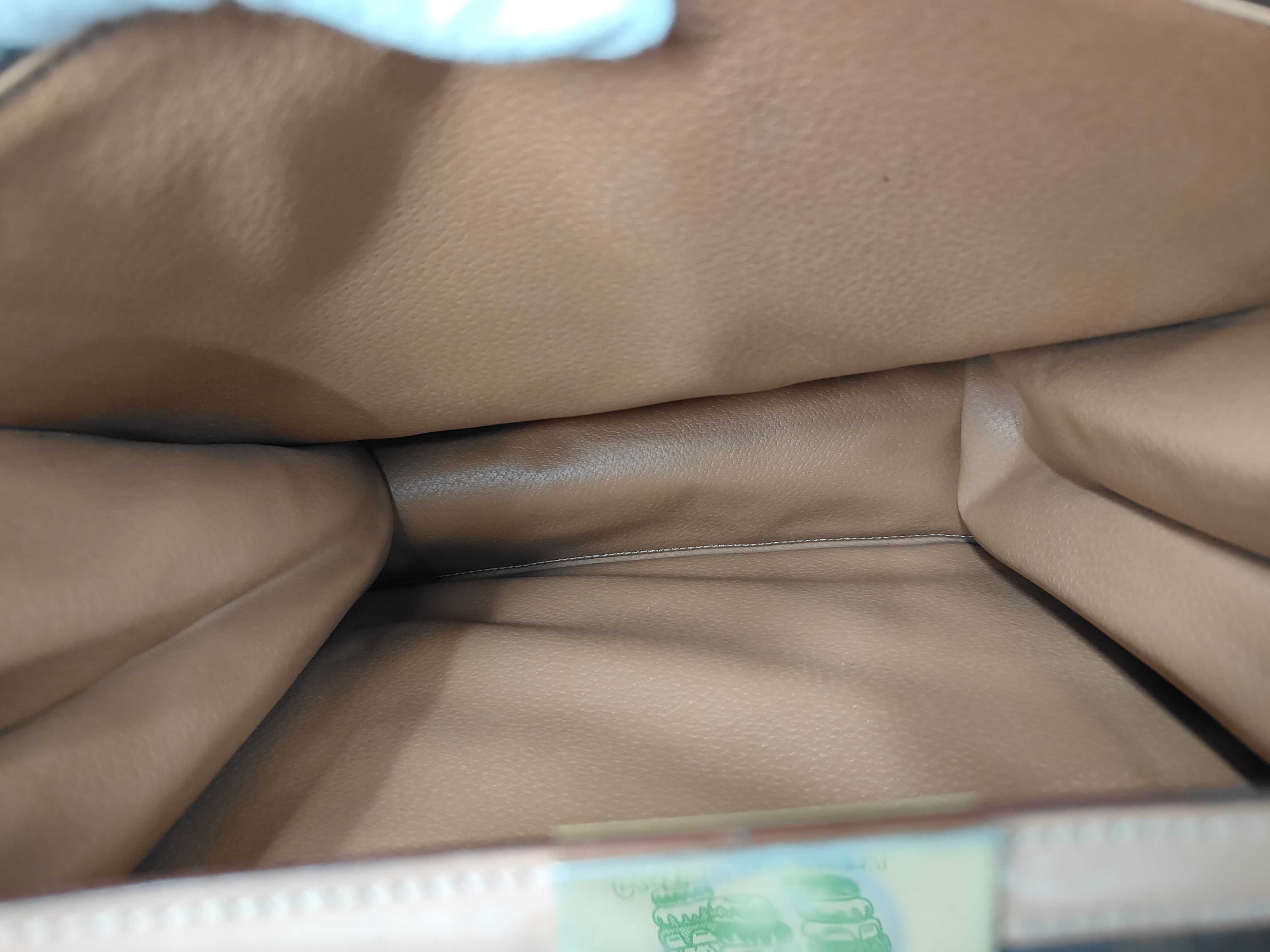 Handbag / PVC Handbag — view 9
