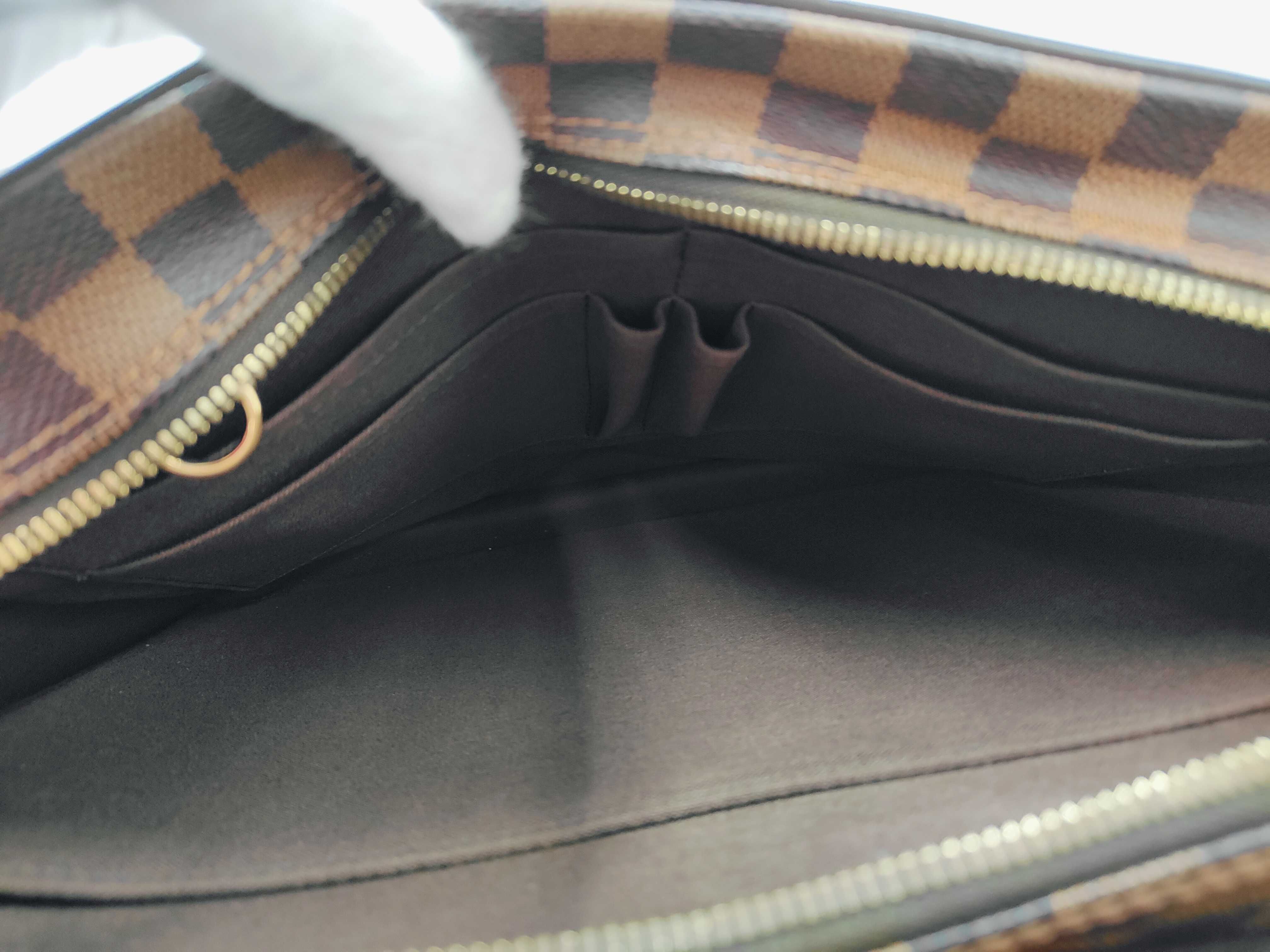 Damier Shelton GM Shoulder Bag — view 8