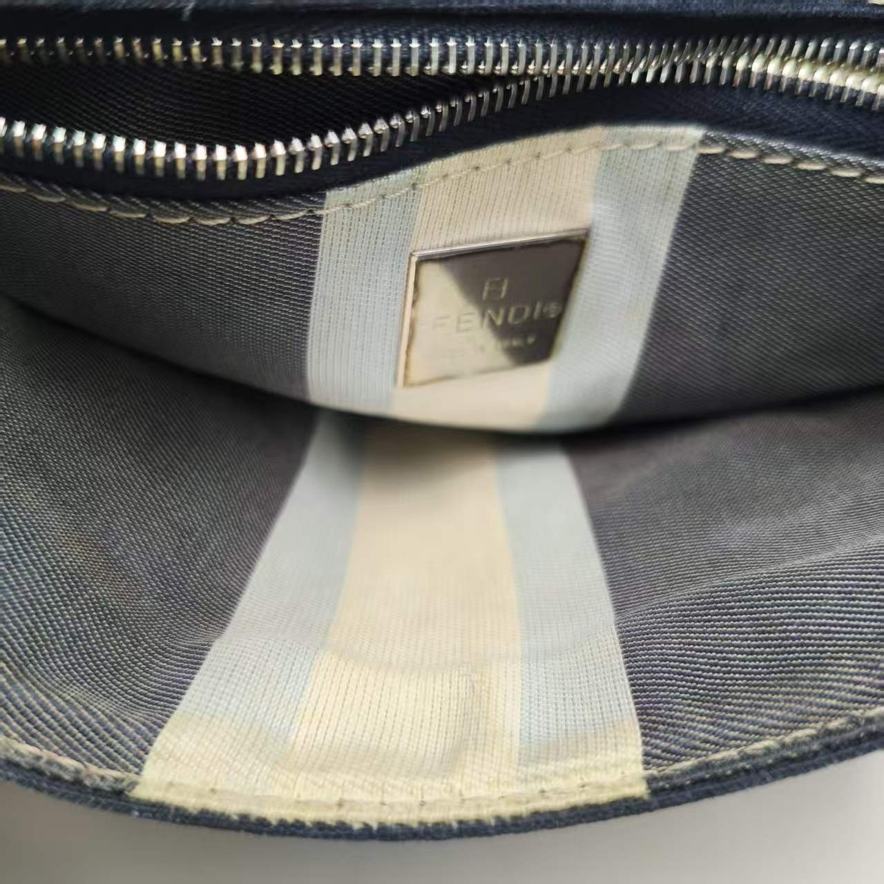 【*Shipped from: China*】FENDI Baguette Denim Handbag — view 11