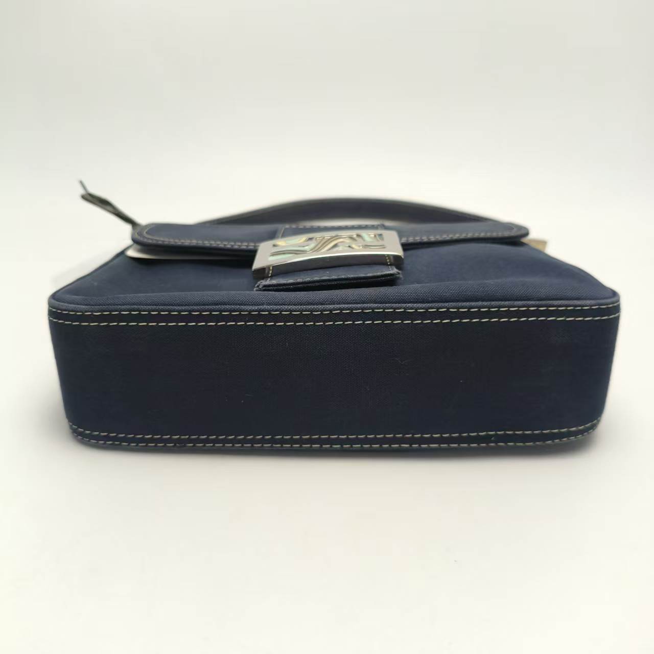 【*Shipped from: China*】FENDI Baguette Denim Handbag — view 6