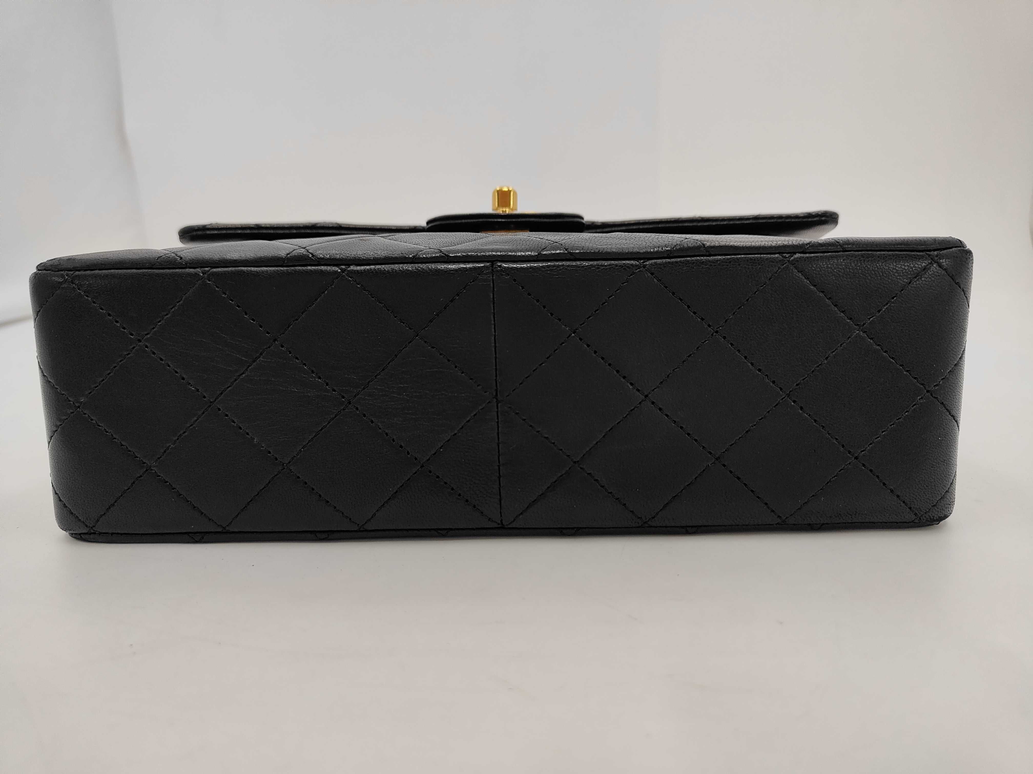 Matelassé Lambskin Shoulder Bag with Gold Hardware 0762304 — view 3