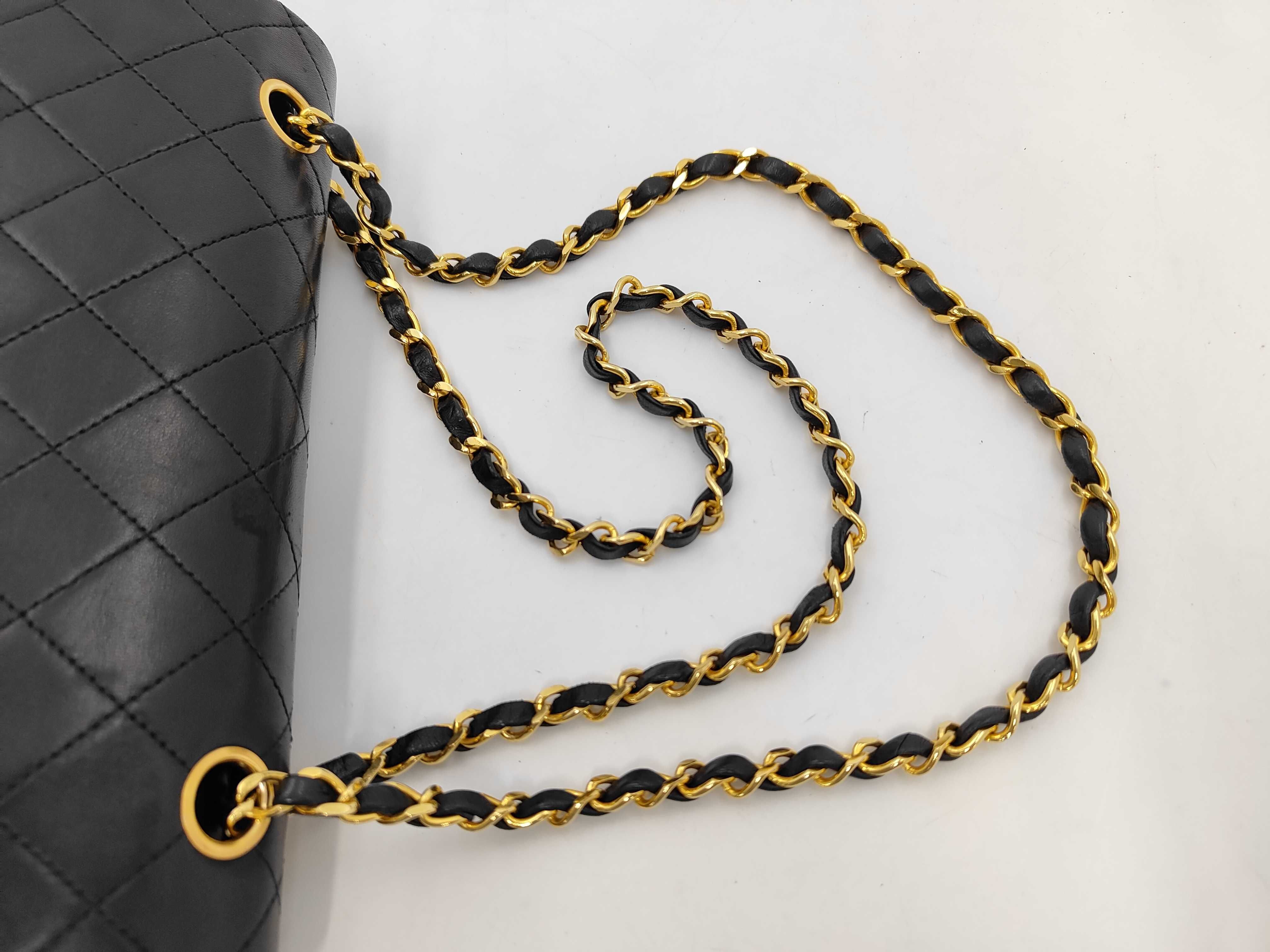 Matelassé Lambskin Shoulder Bag with Gold Hardware 0762304 — view 5