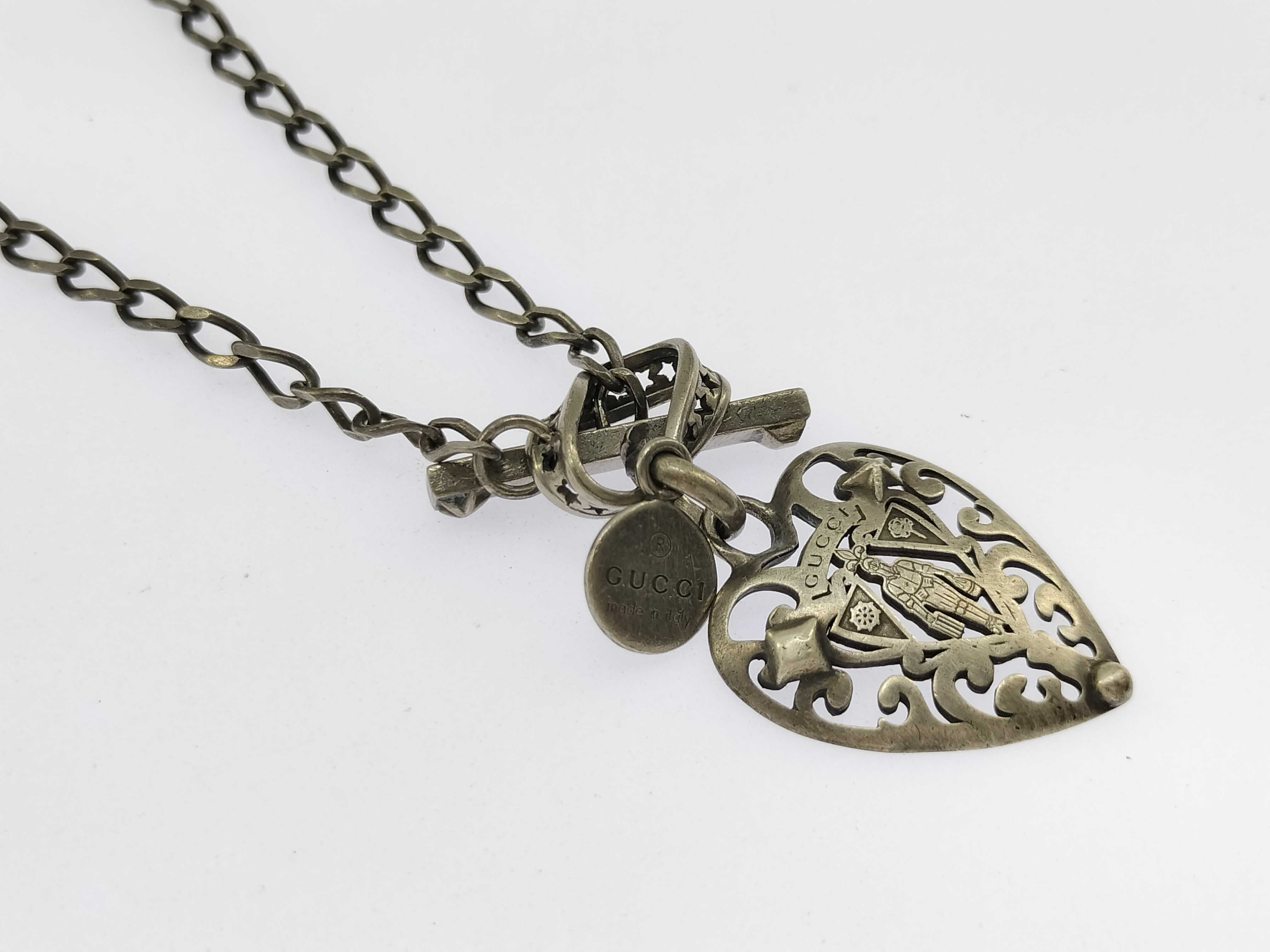 Old Gucci Crest Heart Necklace Pendant 925 Necklace — view 2