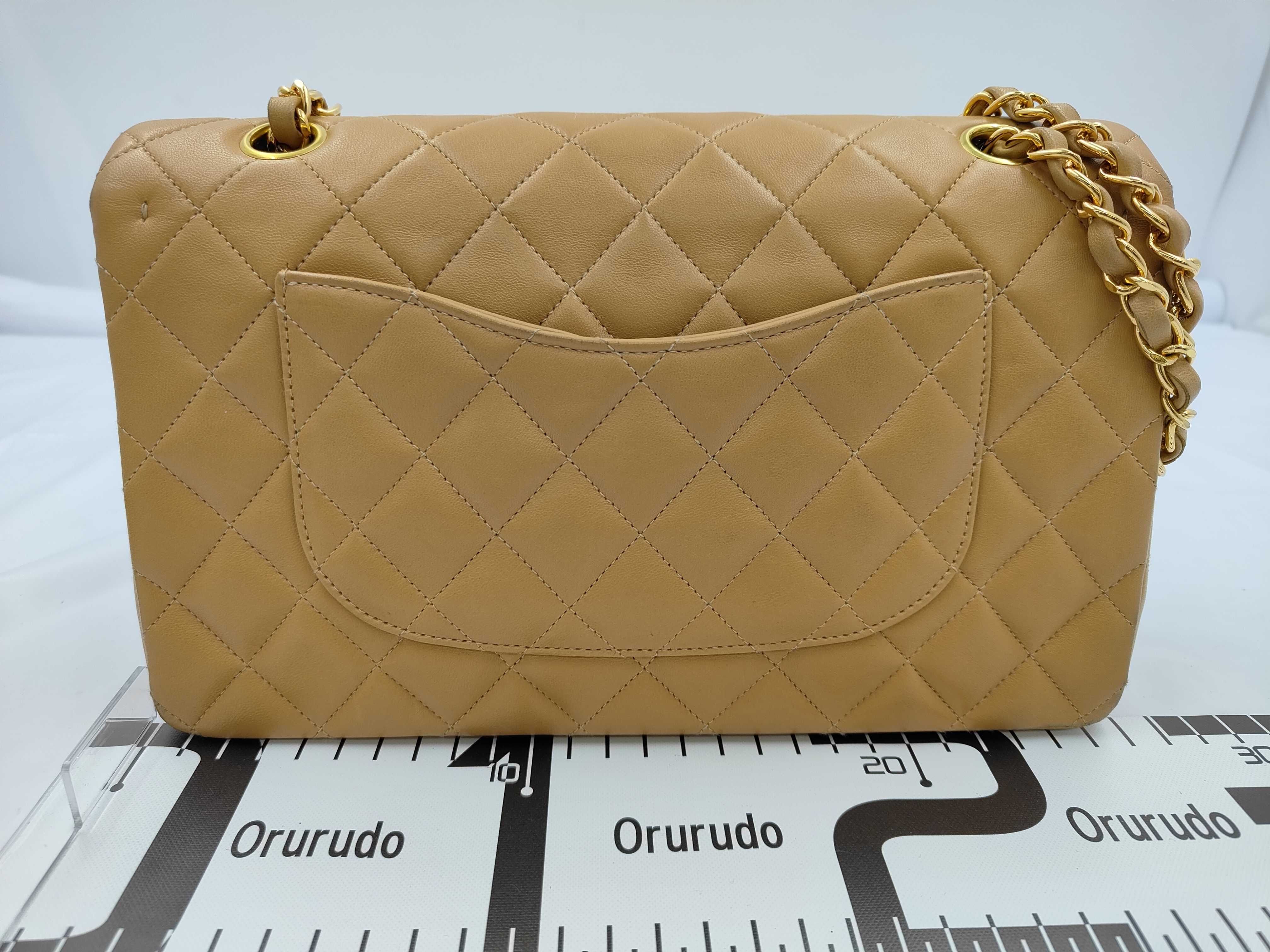 Matelassé 25 Lambskin Shoulder Bag with Double Chain and Double Flap (A01112) — view 2