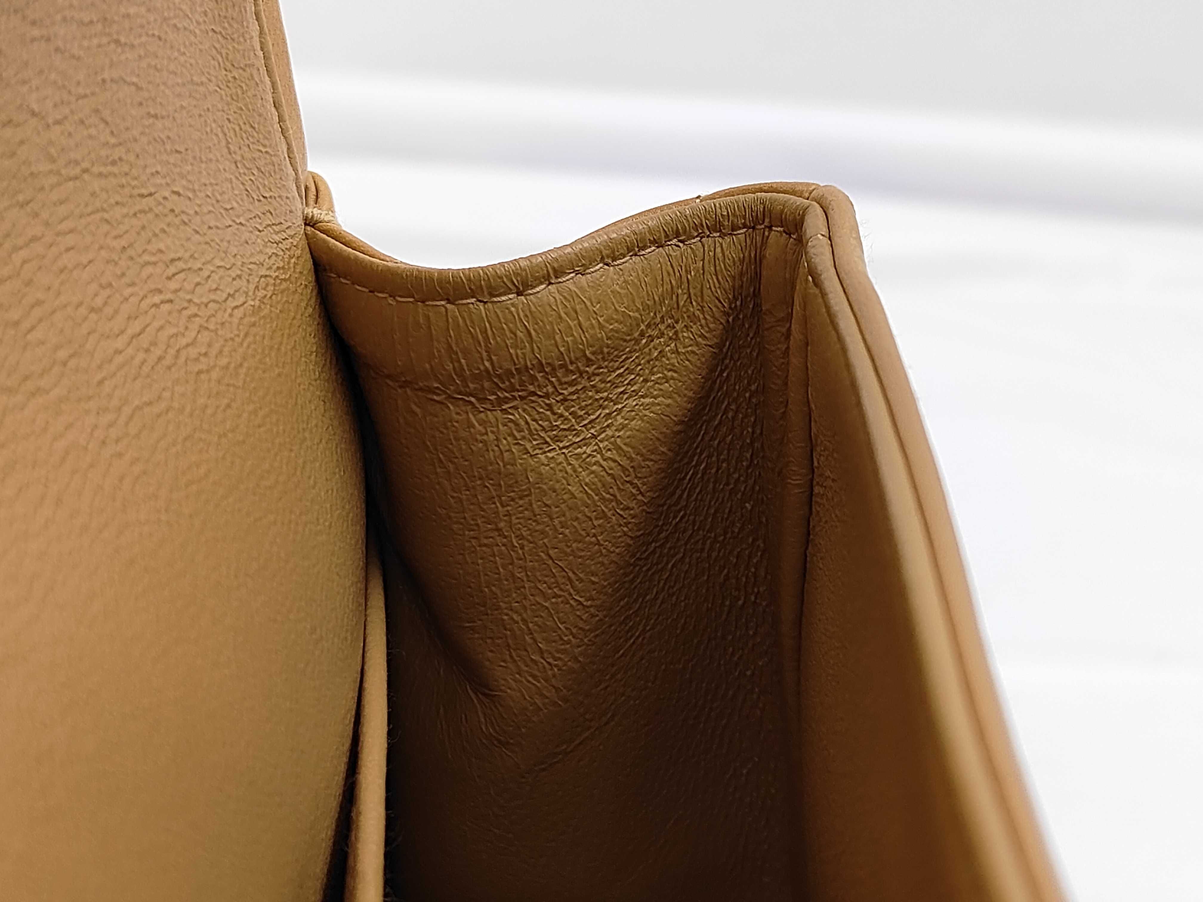 Matelassé 25 Lambskin Shoulder Bag with Double Chain and Double Flap (A01112) — view 9