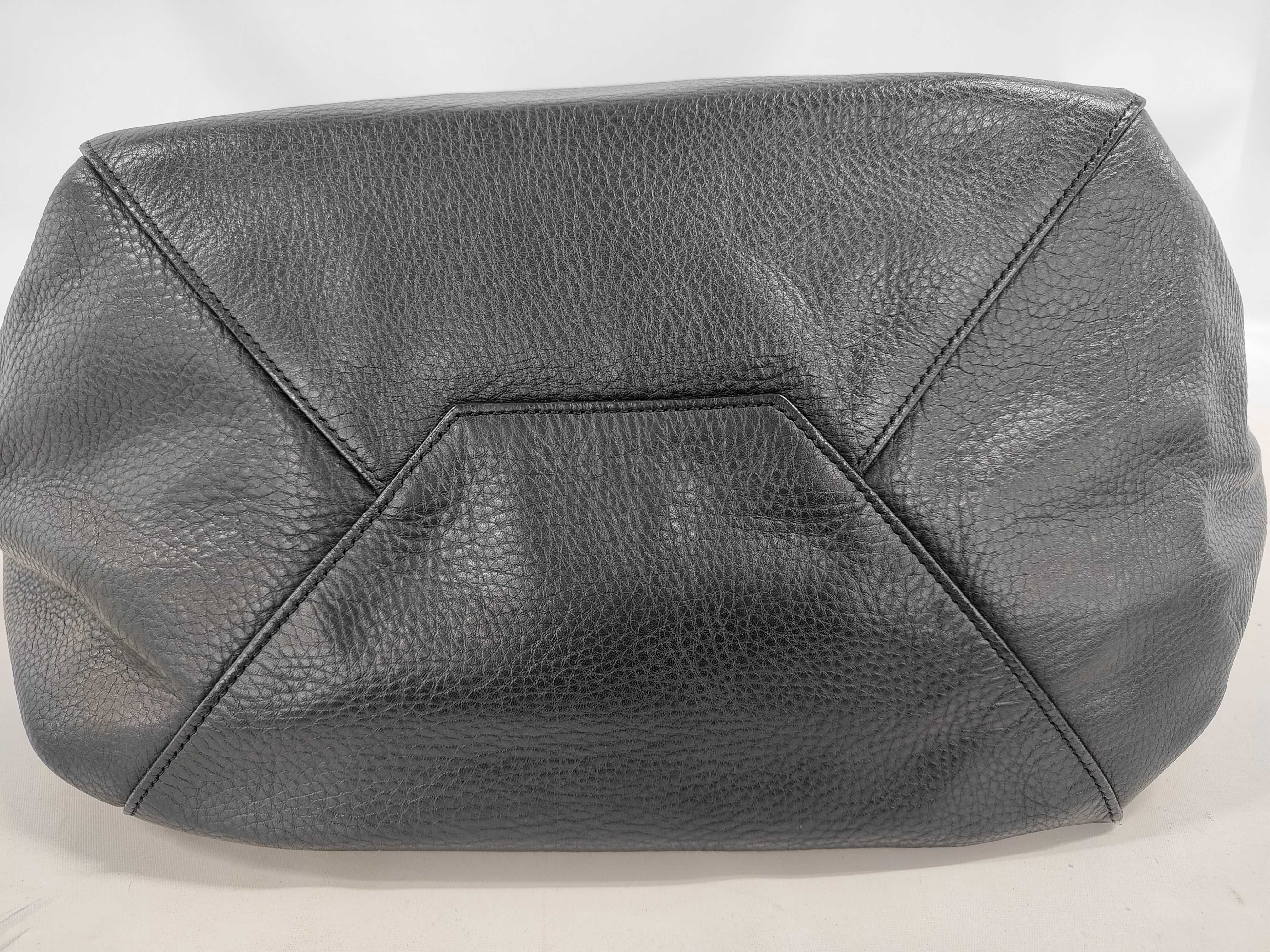 Cabas Phantom Small Grain Leather Tote Bag — view 4