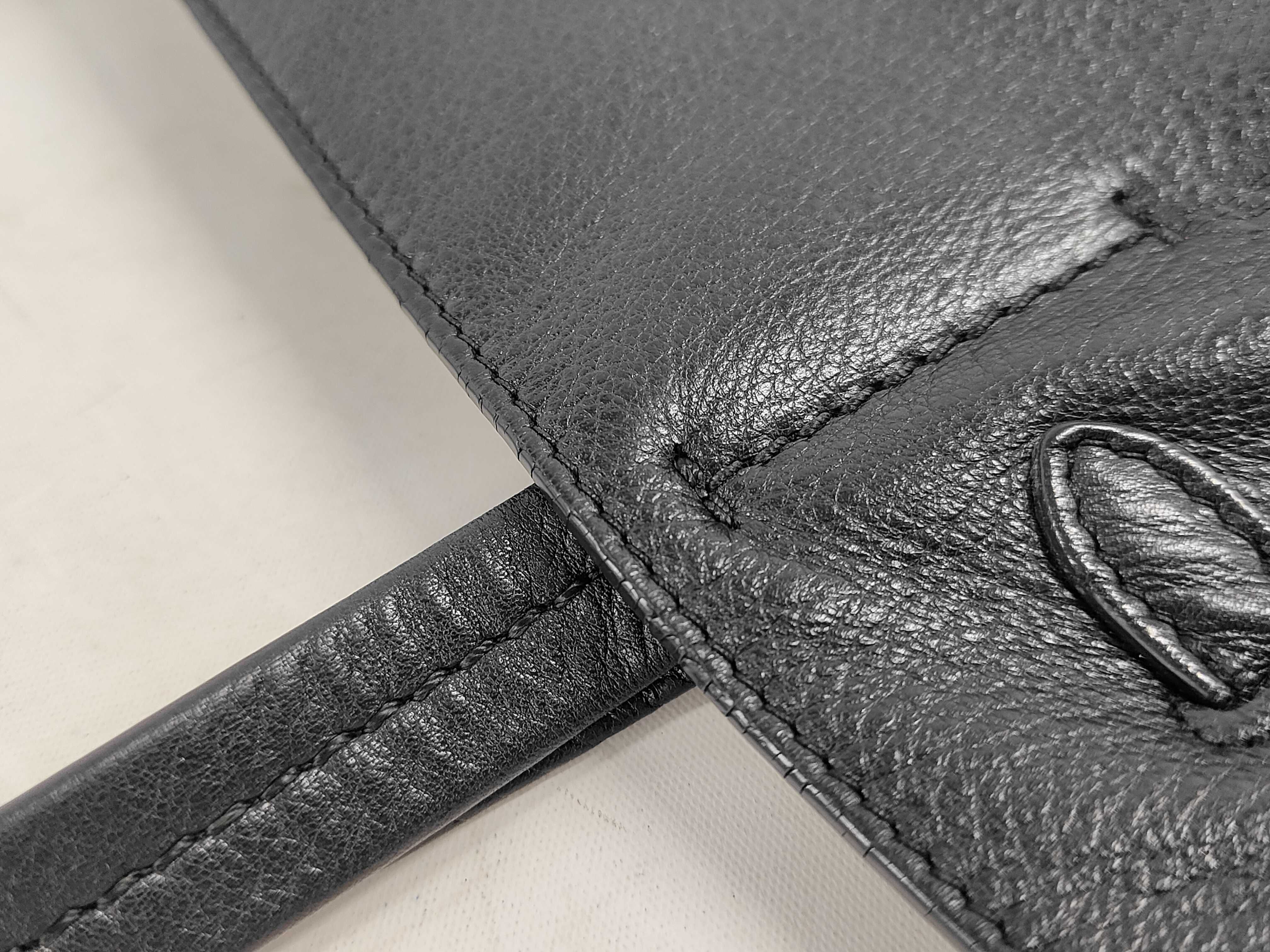 Cabas Phantom Small Grain Leather Tote Bag — view 7
