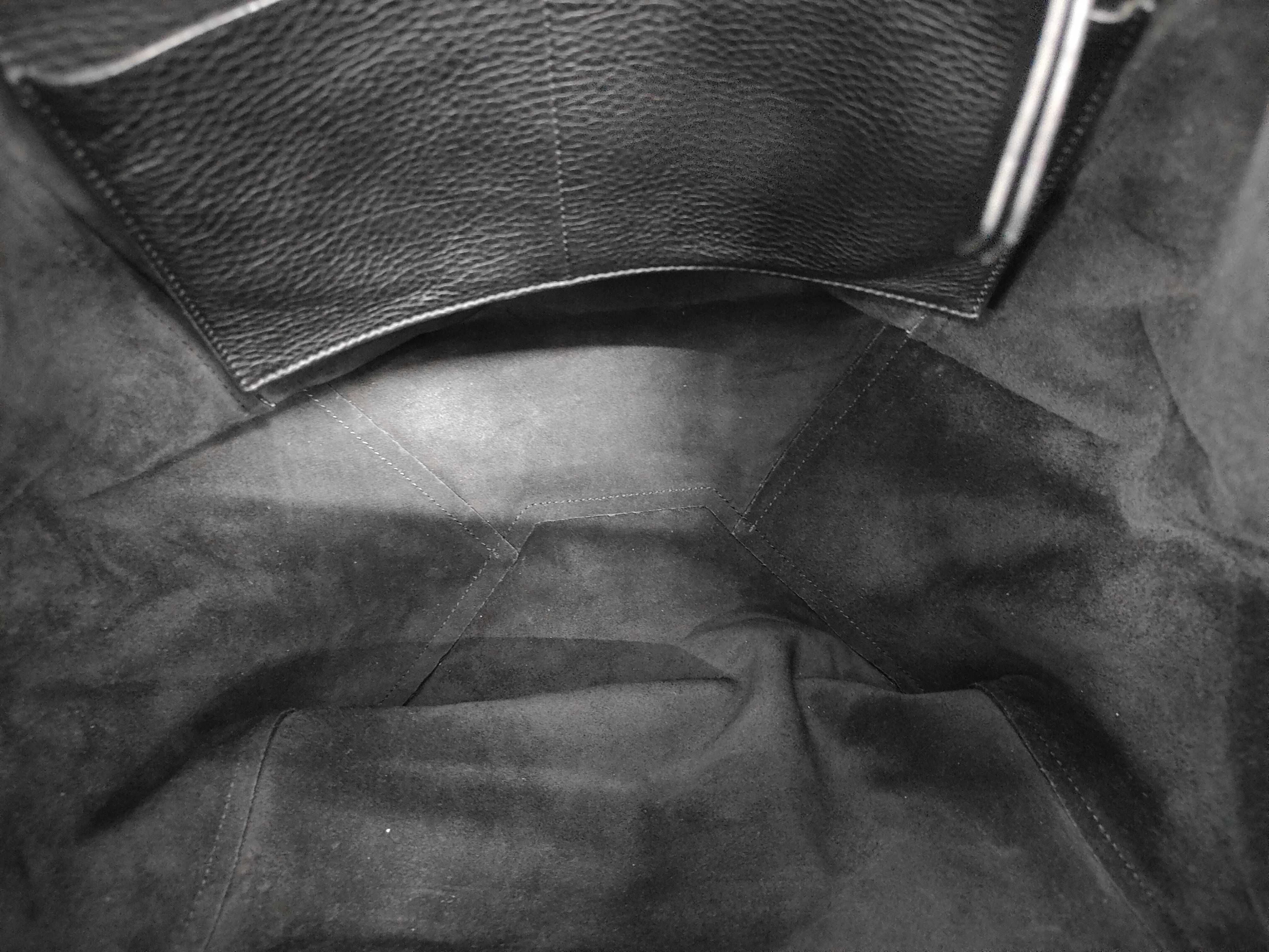 Cabas Phantom Small Grain Leather Tote Bag — view 9