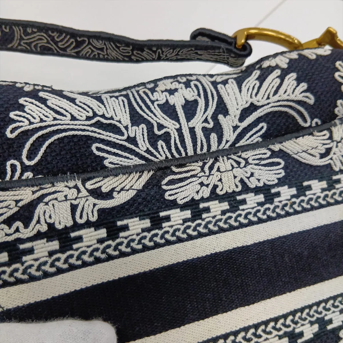 Saddle Bag Canvas Shoulder Bag Black x White — view 14
