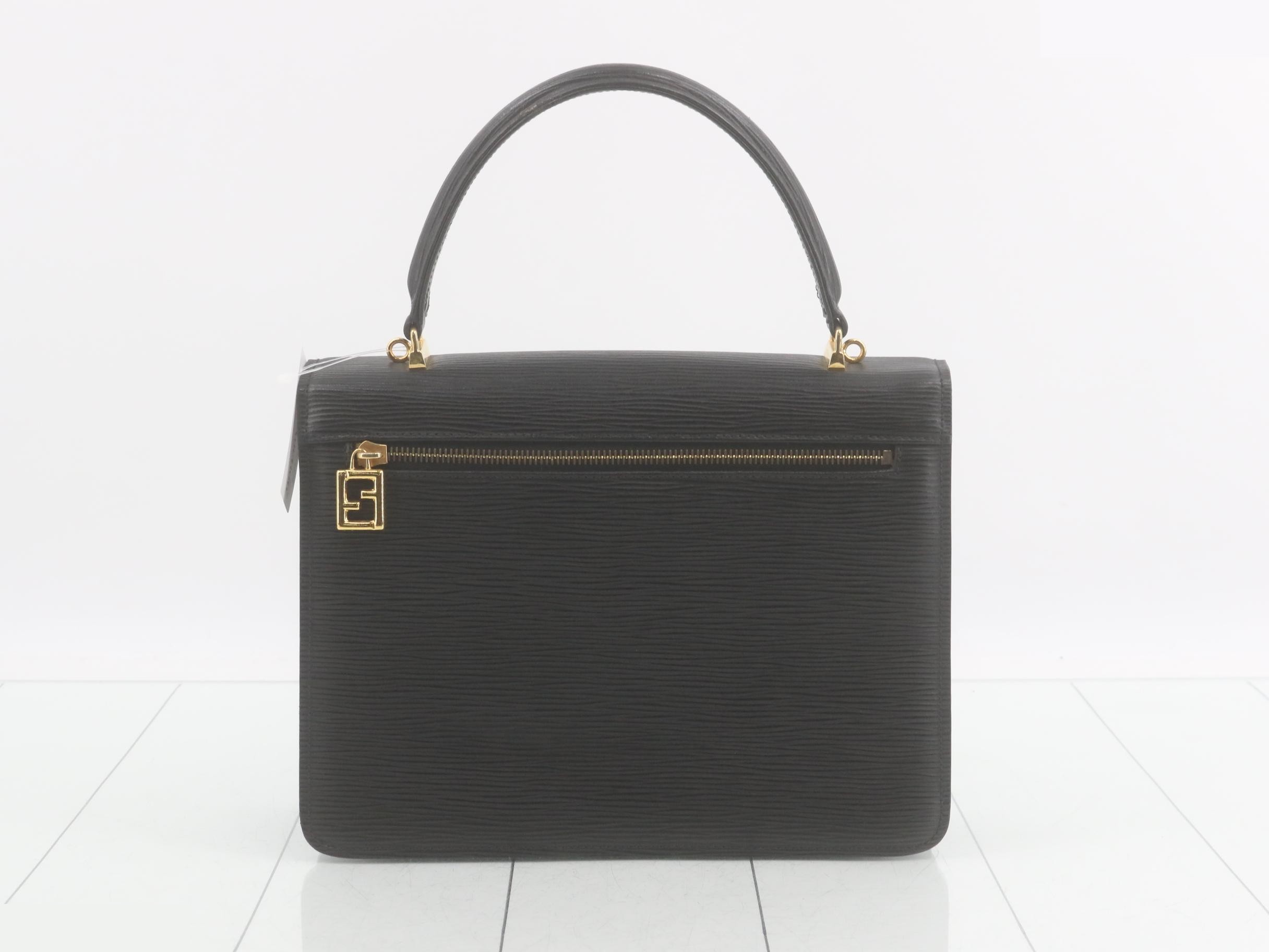 handbag — view 2