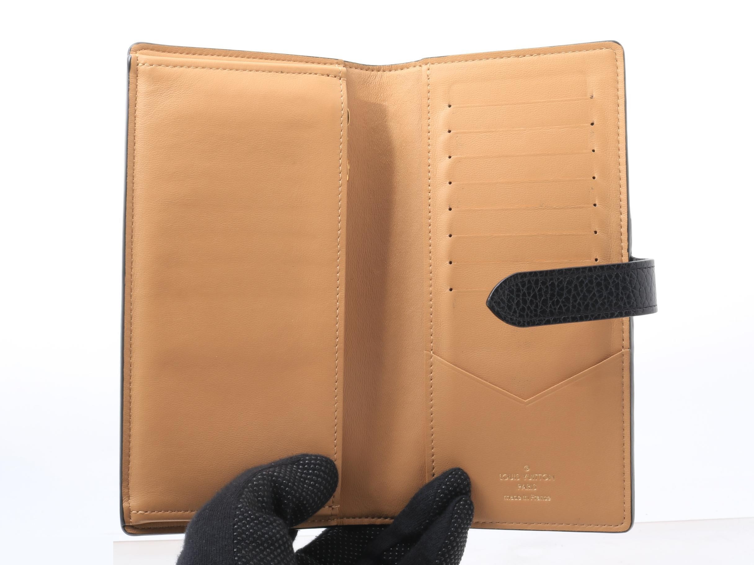 Vertical Wallet — view 4