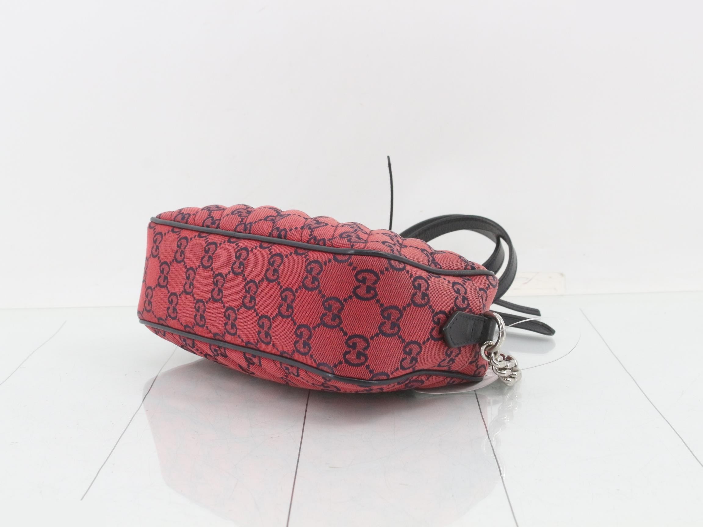 GG Marmont Shoulder Bag — view 6
