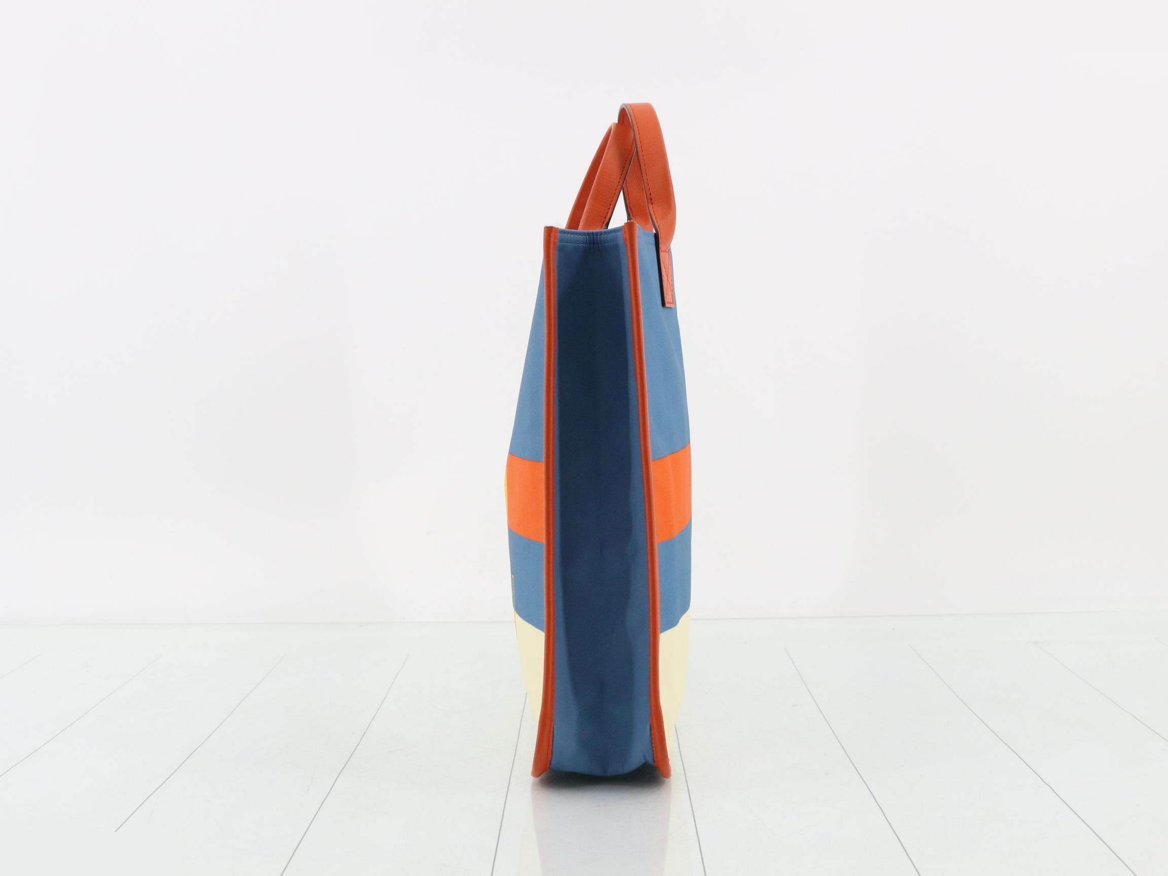 handbag — view 3