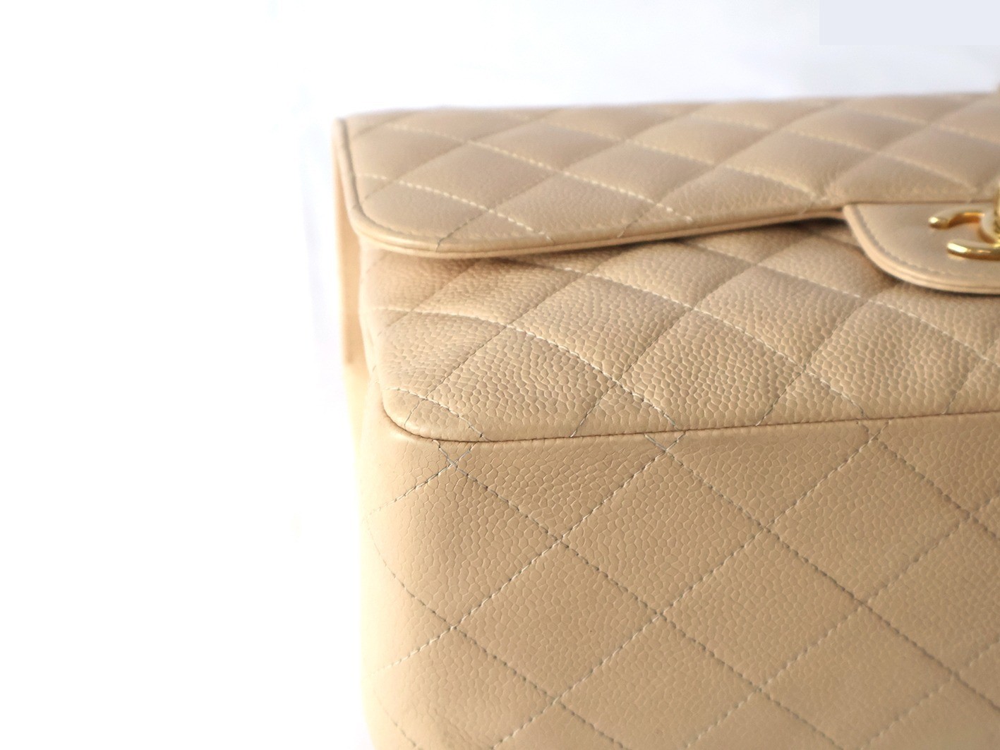 Caviar leather large matelassé bag, size 30, double flap, double chain, beige. — view 3