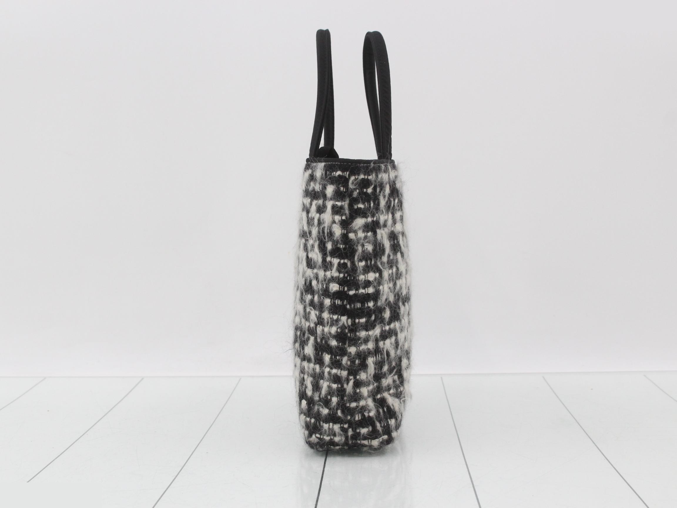 Fur bags, tote bags, pouches — view 4
