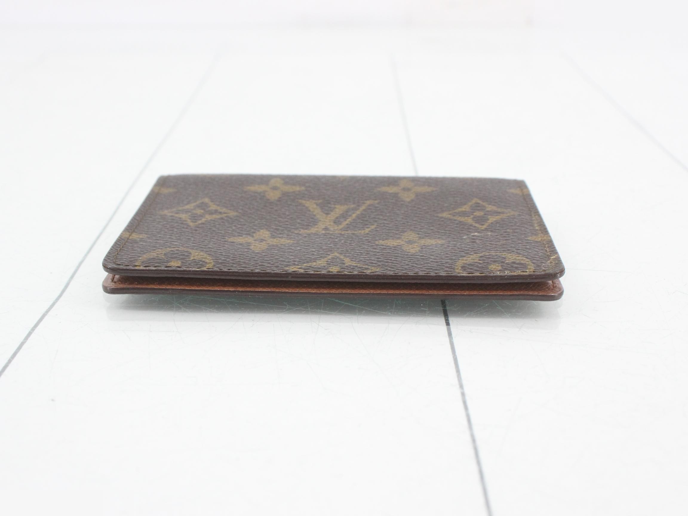 LV Monogram Card Case 1 — view 3