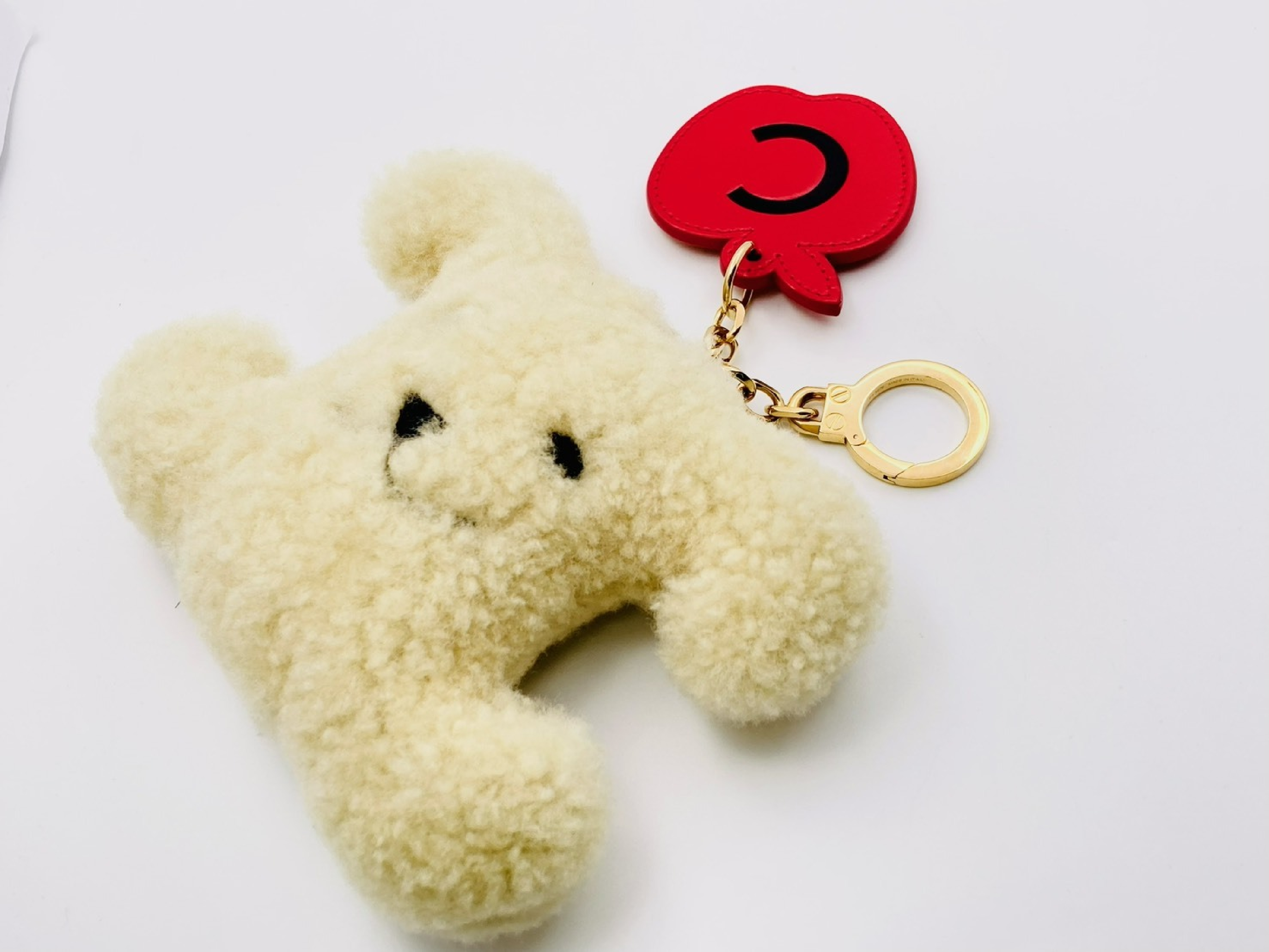Triomphe Dog Apple Tag Pom Charm Keyring Shearling x Leather Key Case — view 3