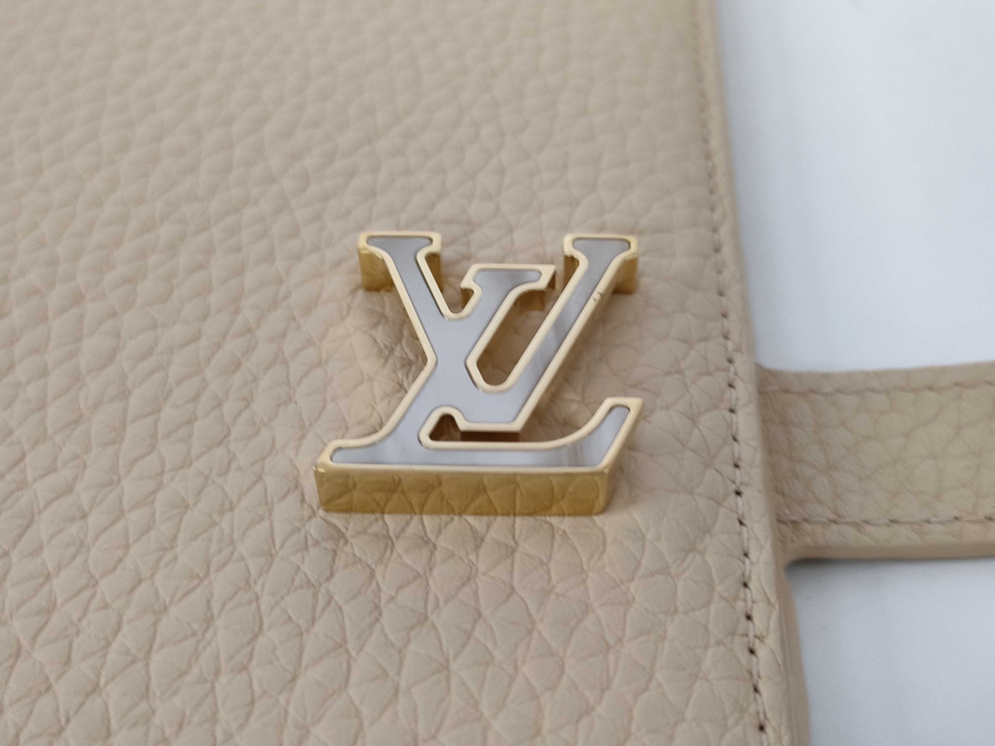 wallet — view 13