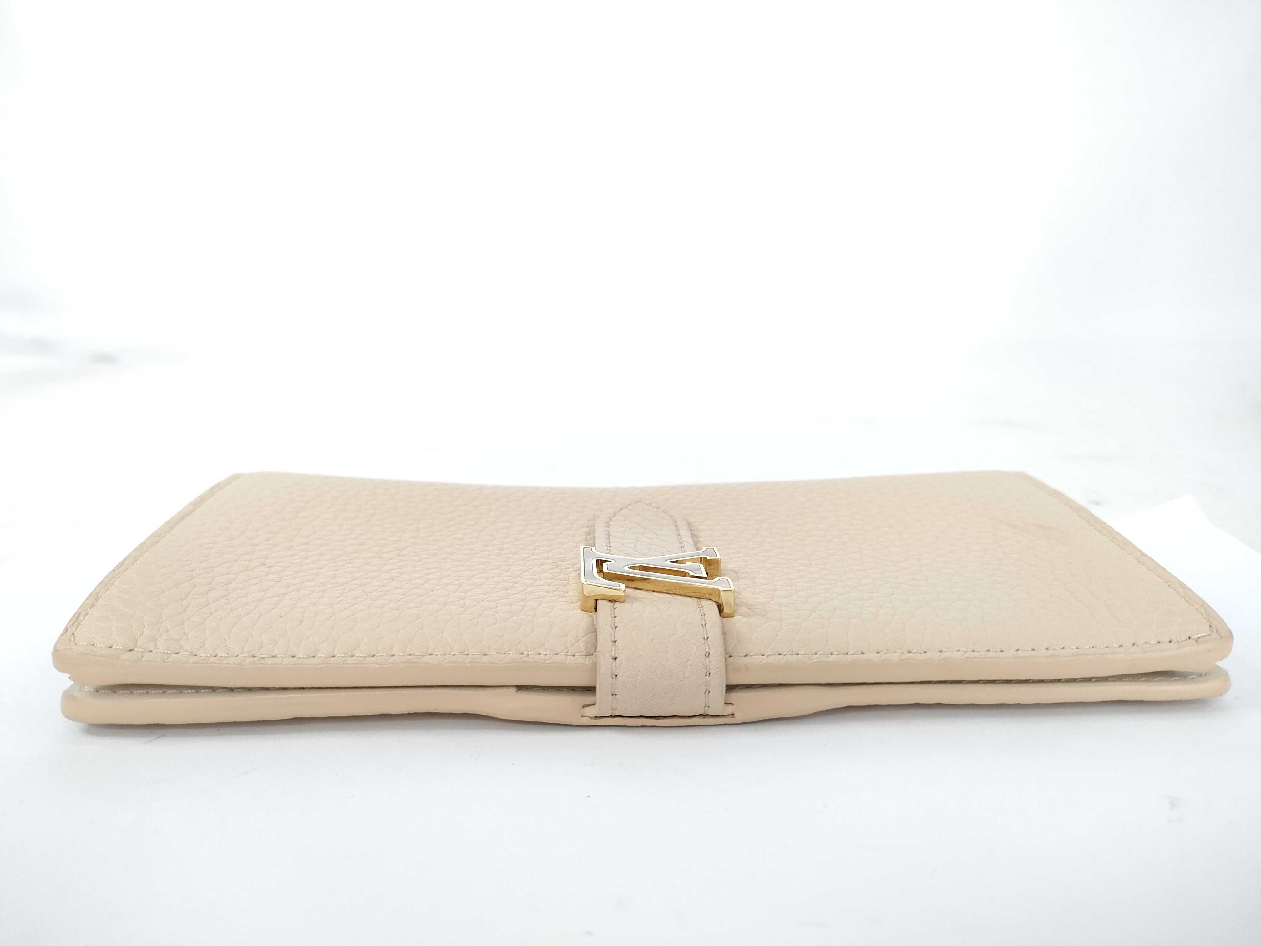 wallet — view 6