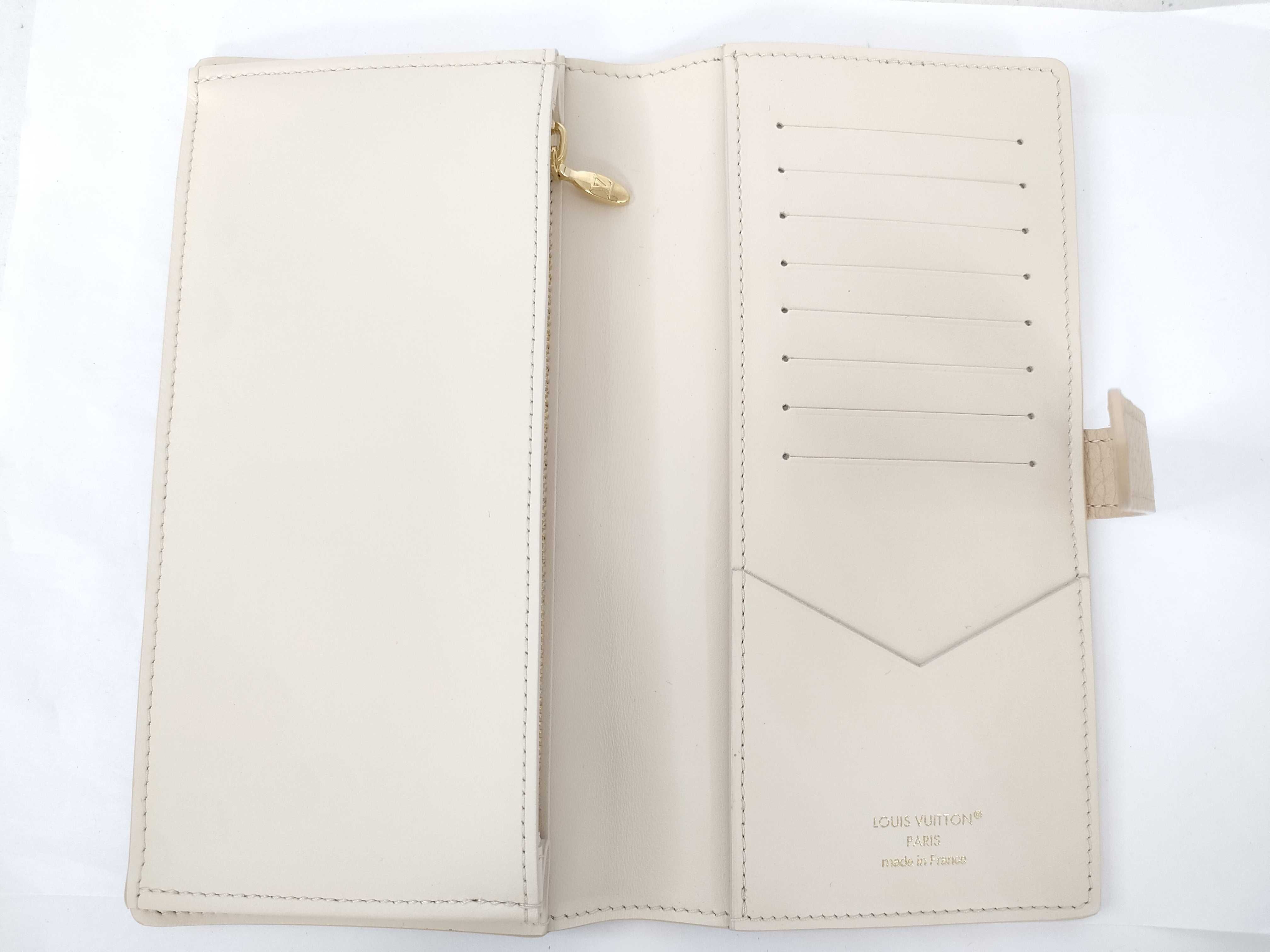 wallet — view 7