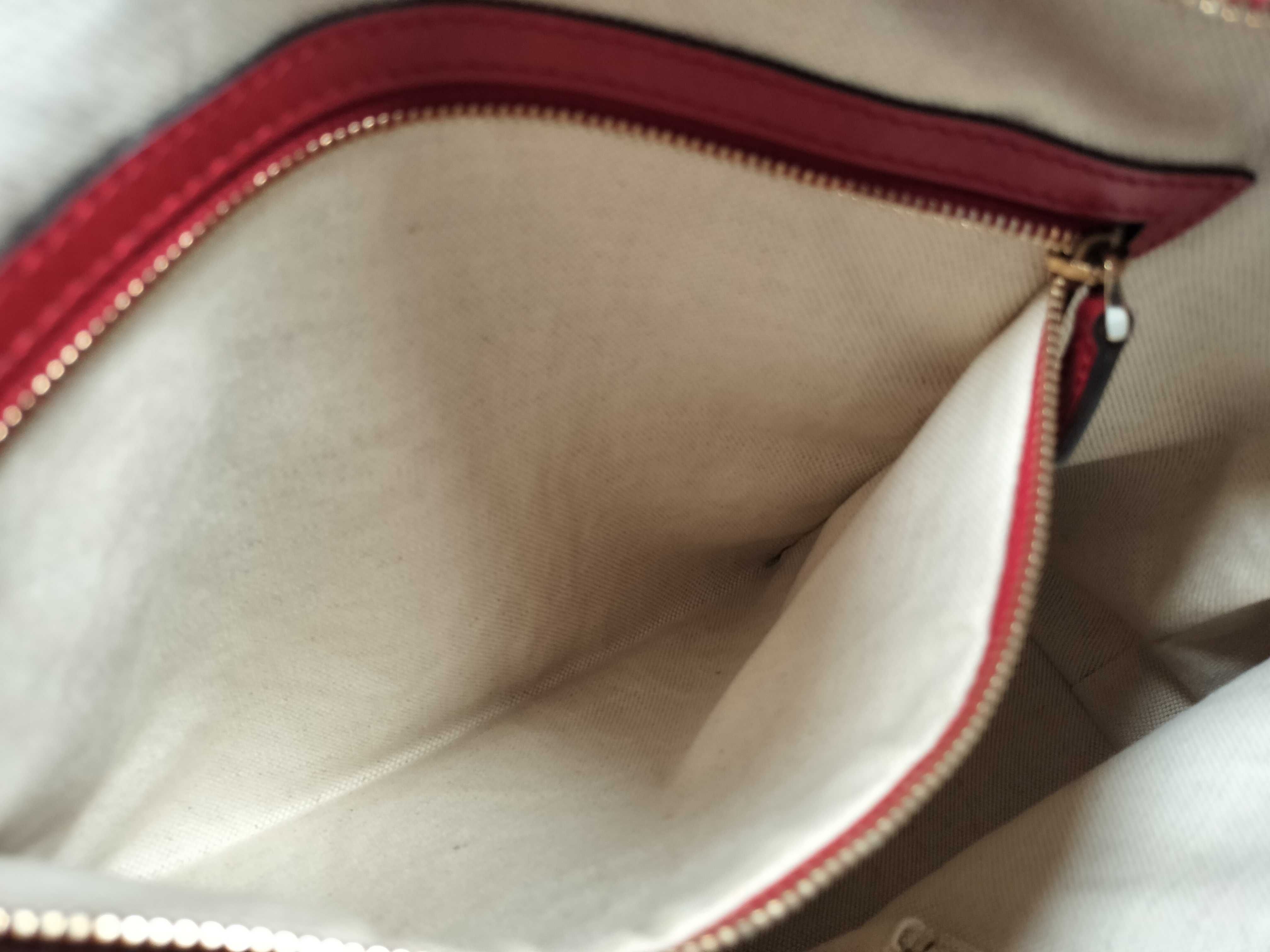 GG Canvas Gucci Handbag Shoulder Bag — view 12