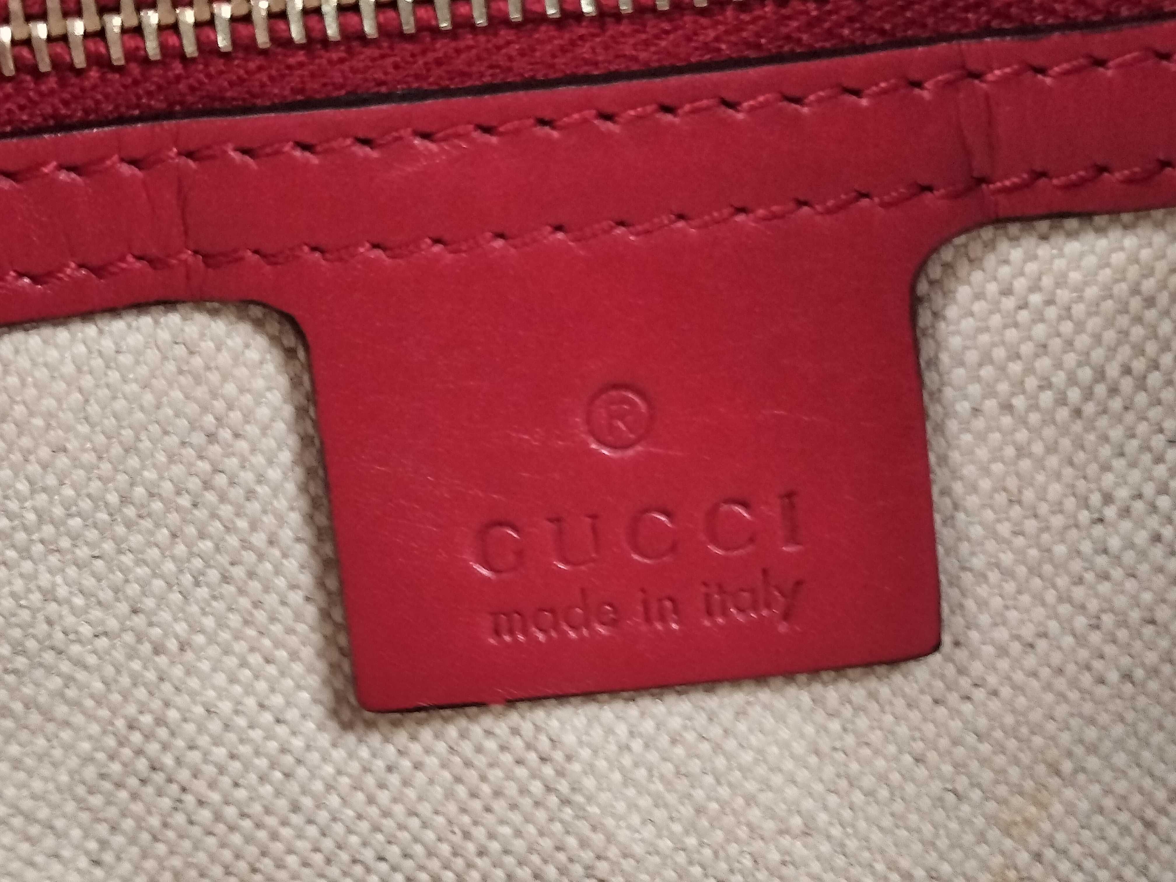 GG Canvas Gucci Handbag Shoulder Bag — view 13