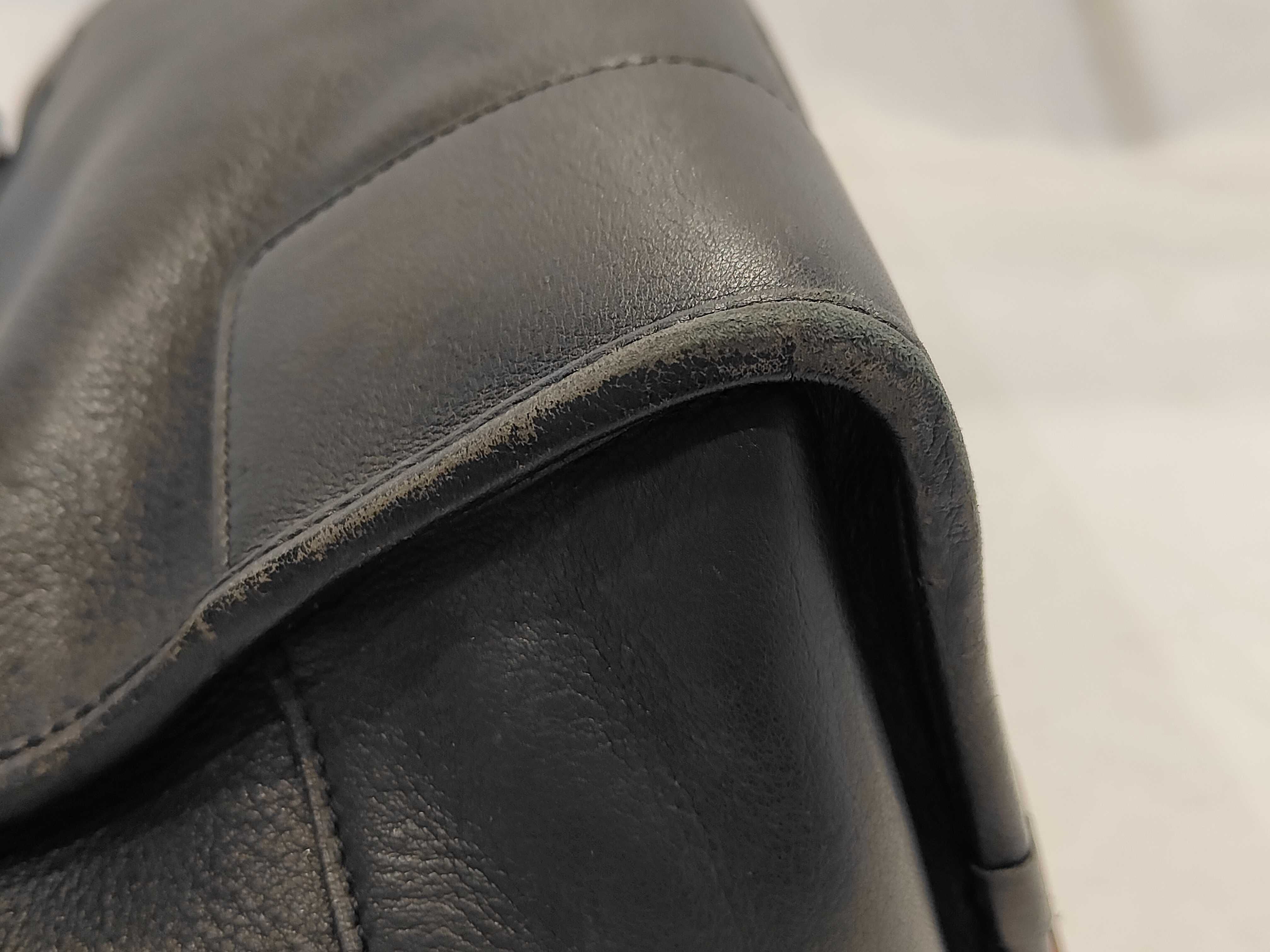 Amazona 35 Black Handbag — view 9