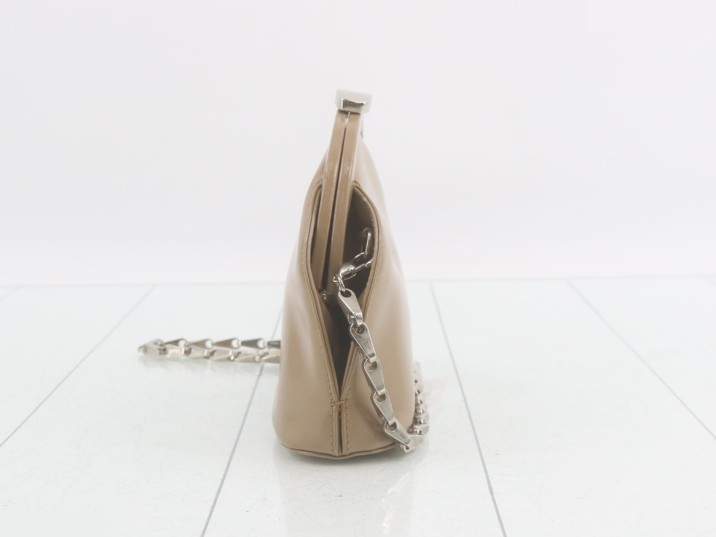 handbag — view 4