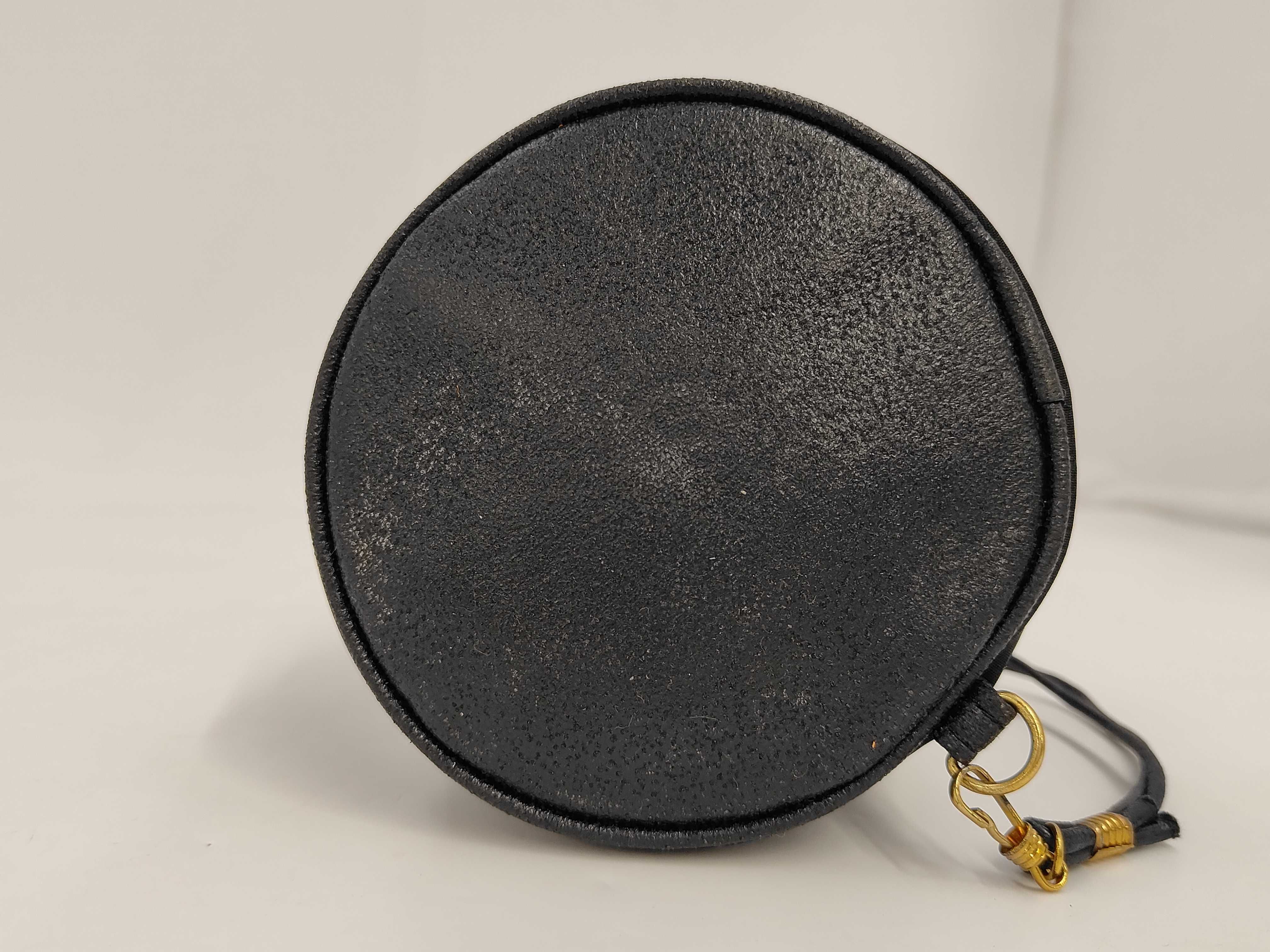 pouch — view 3
