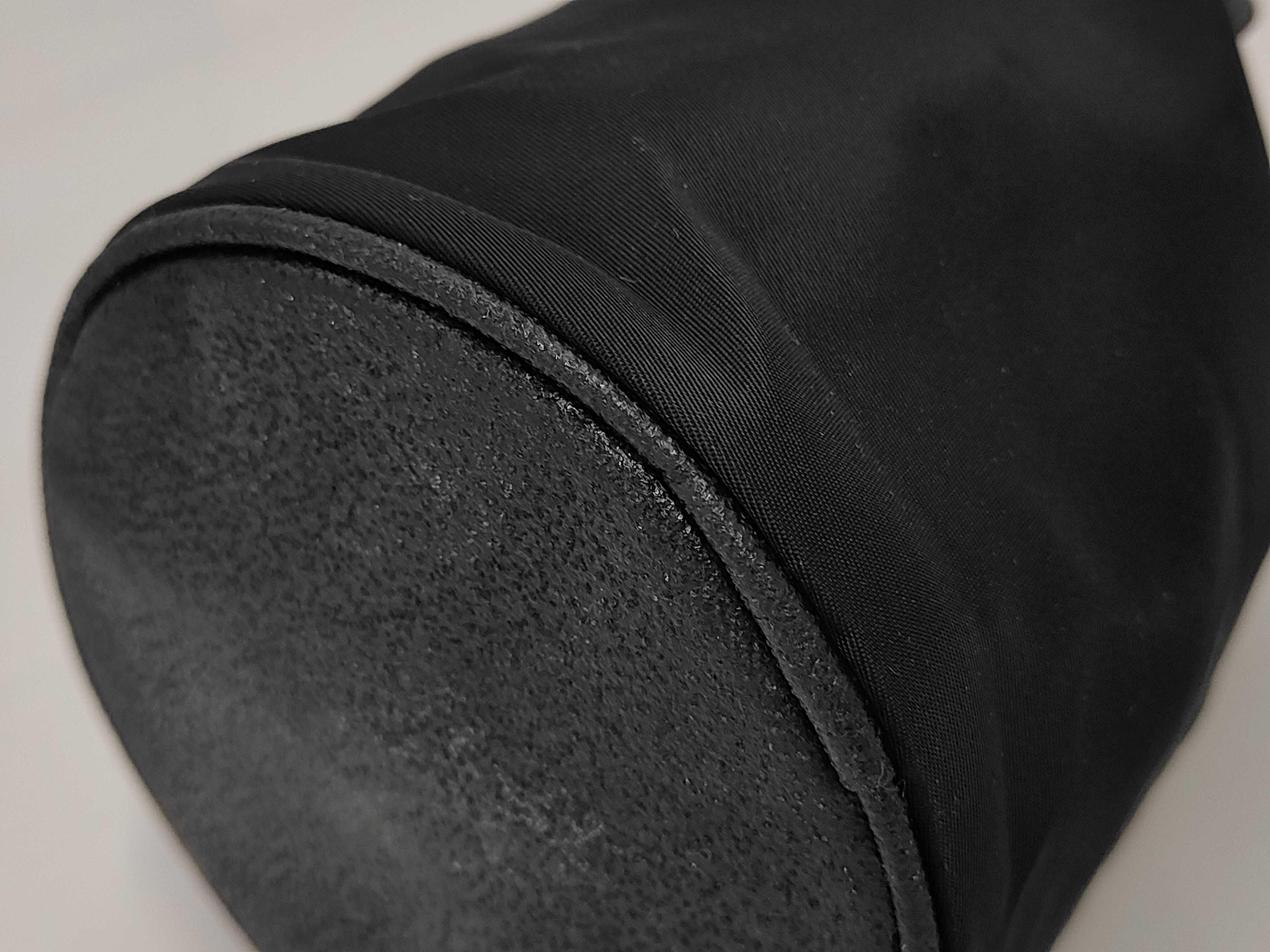 pouch — view 4