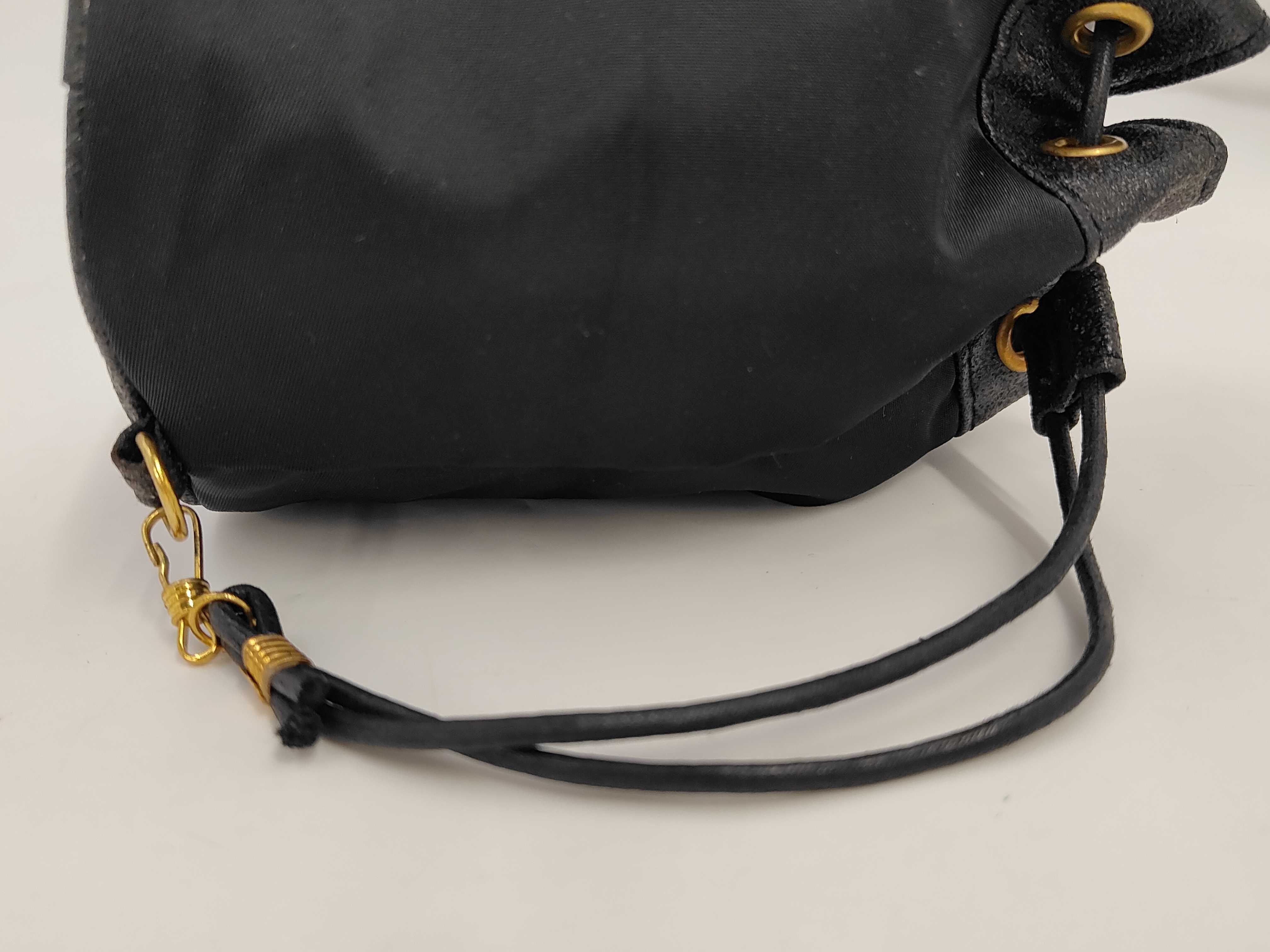 pouch — view 5