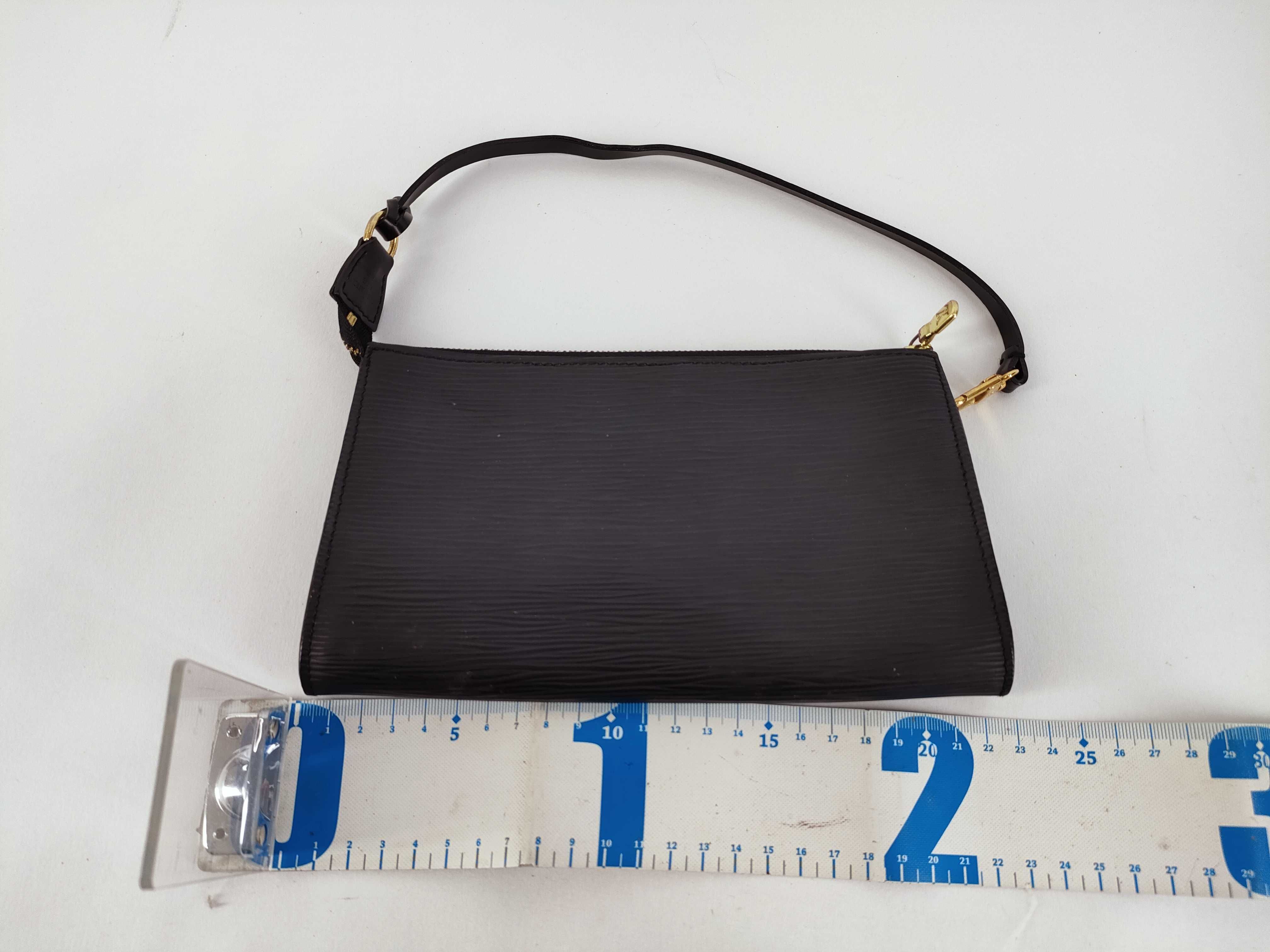 Epi Leather Pochette Accessoires Black M52942 AR1010 Handbag — view 2