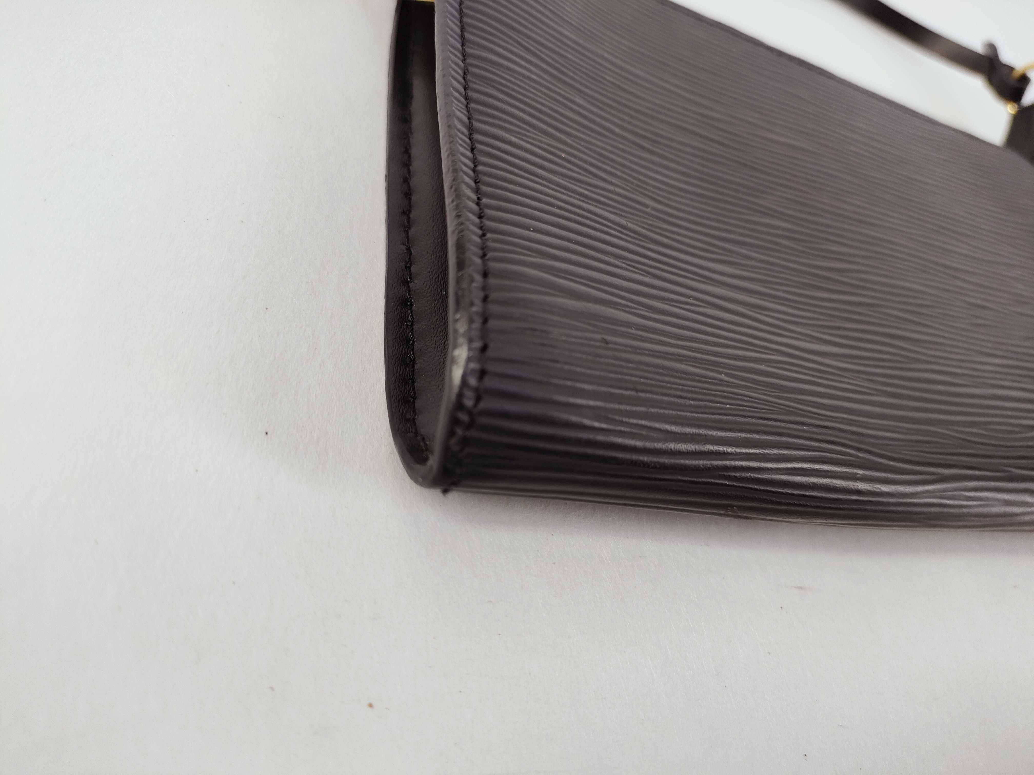 Epi Leather Pochette Accessoires Black M52942 AR1010 Handbag — view 7