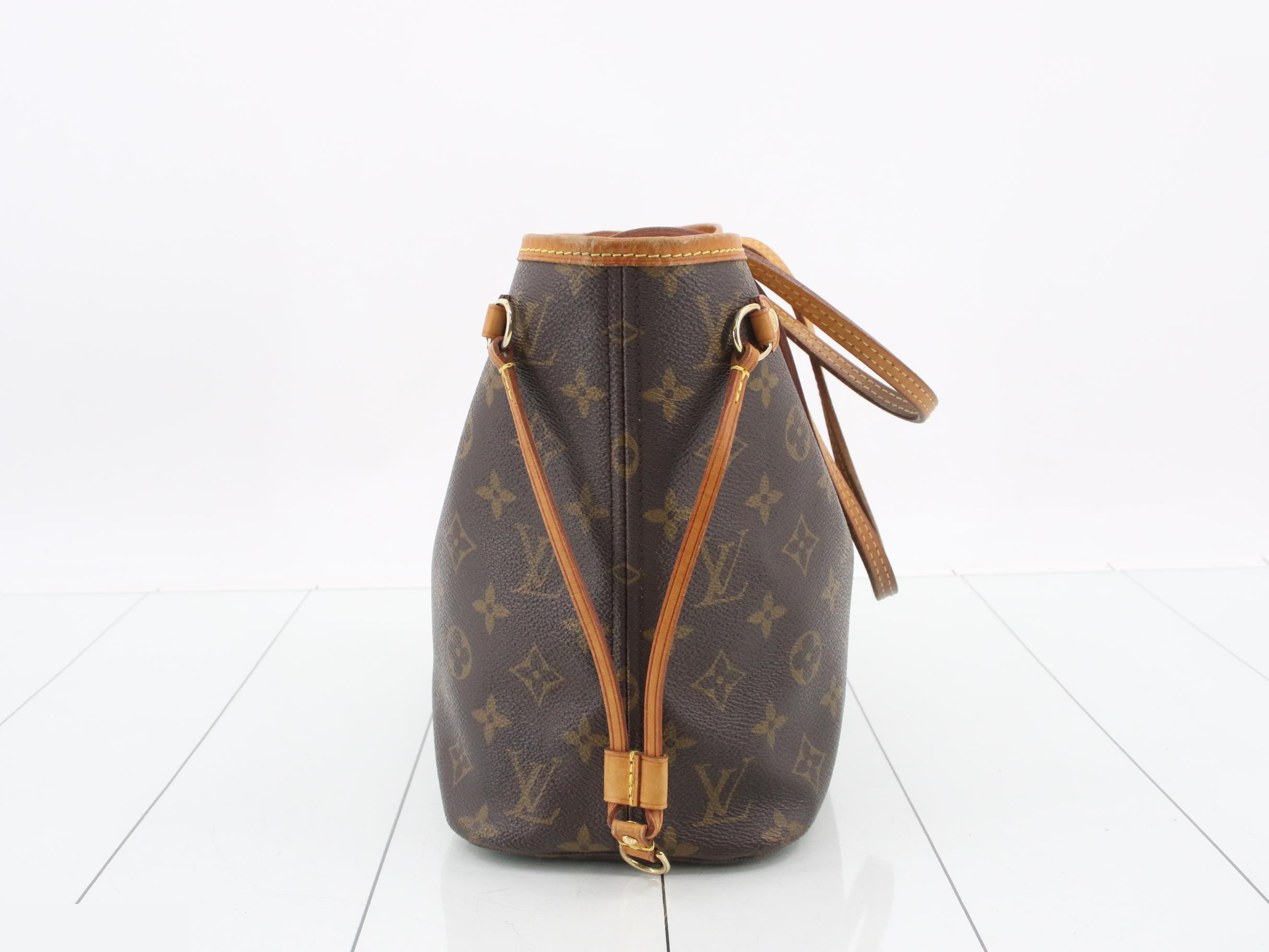 LV Monogram Neverfull M40155 — view 4