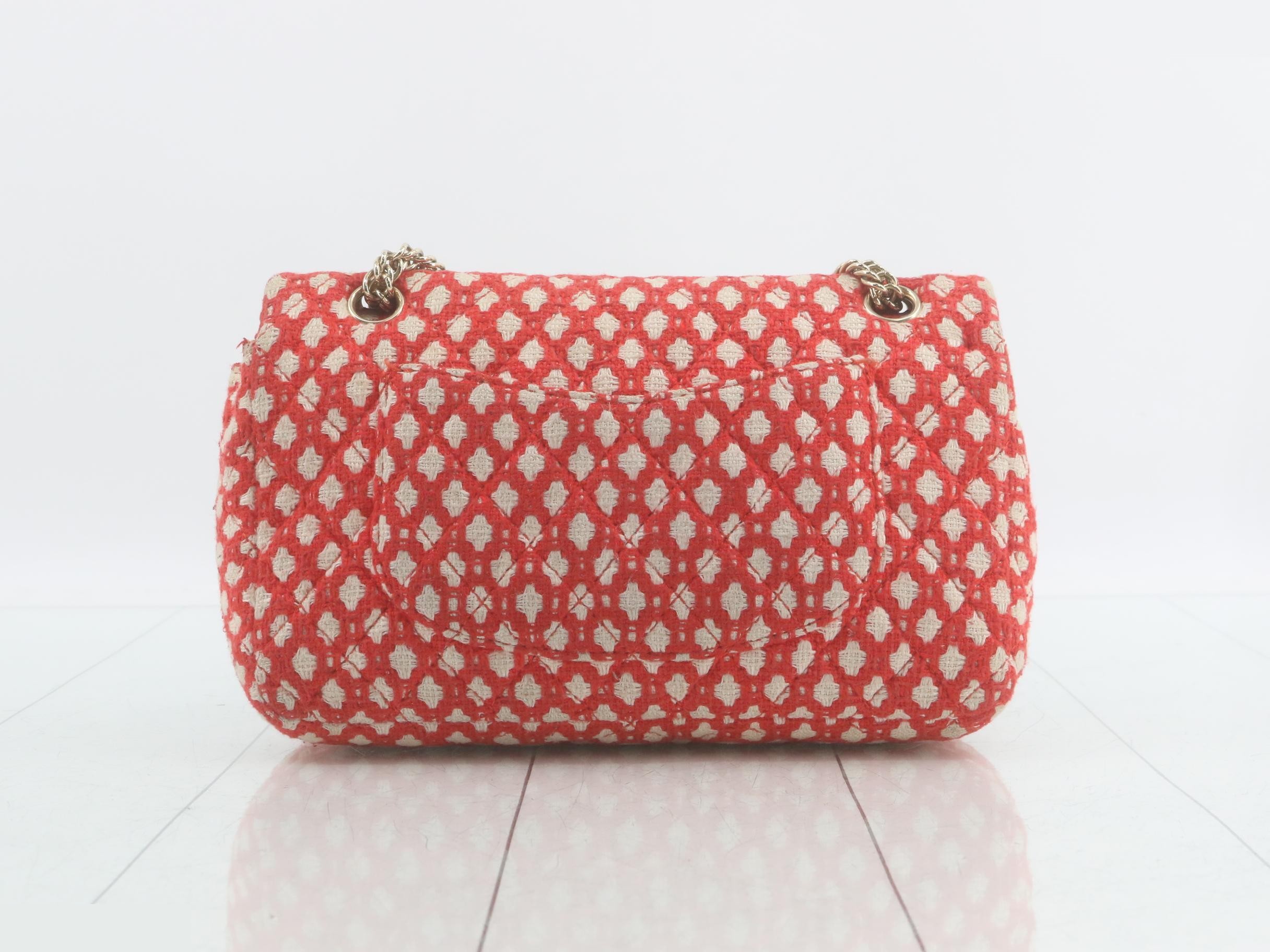 Matelassé (bag) - Shoulder bag — view 2