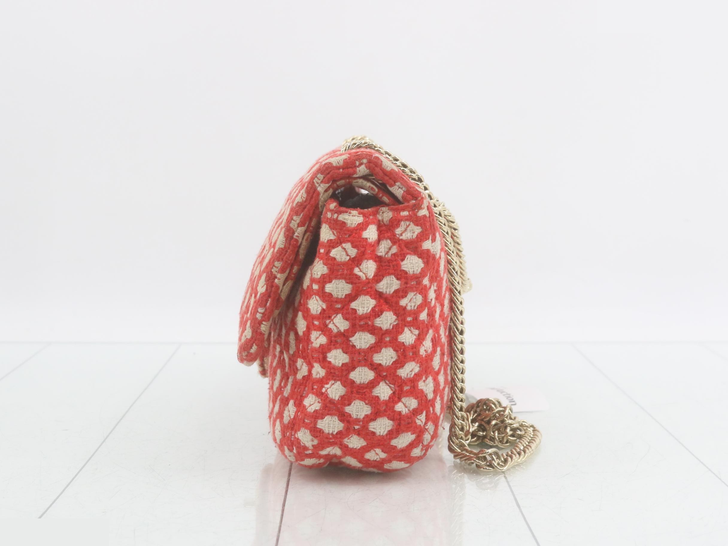 Matelassé (bag) - Shoulder bag — view 3