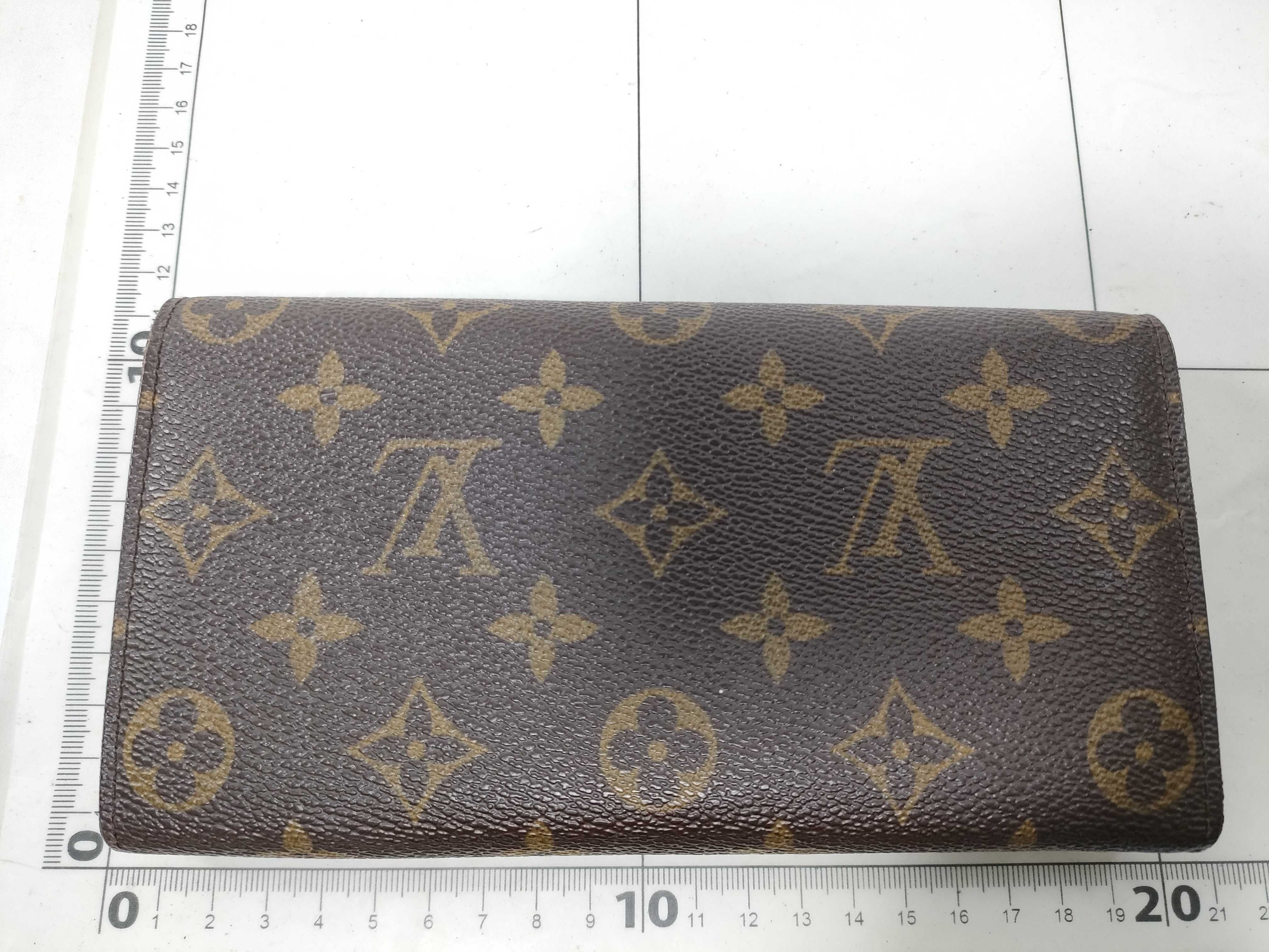 Monogram Vuitton Portefeuille Sarah M61734 MI1026 Wallet — view 2