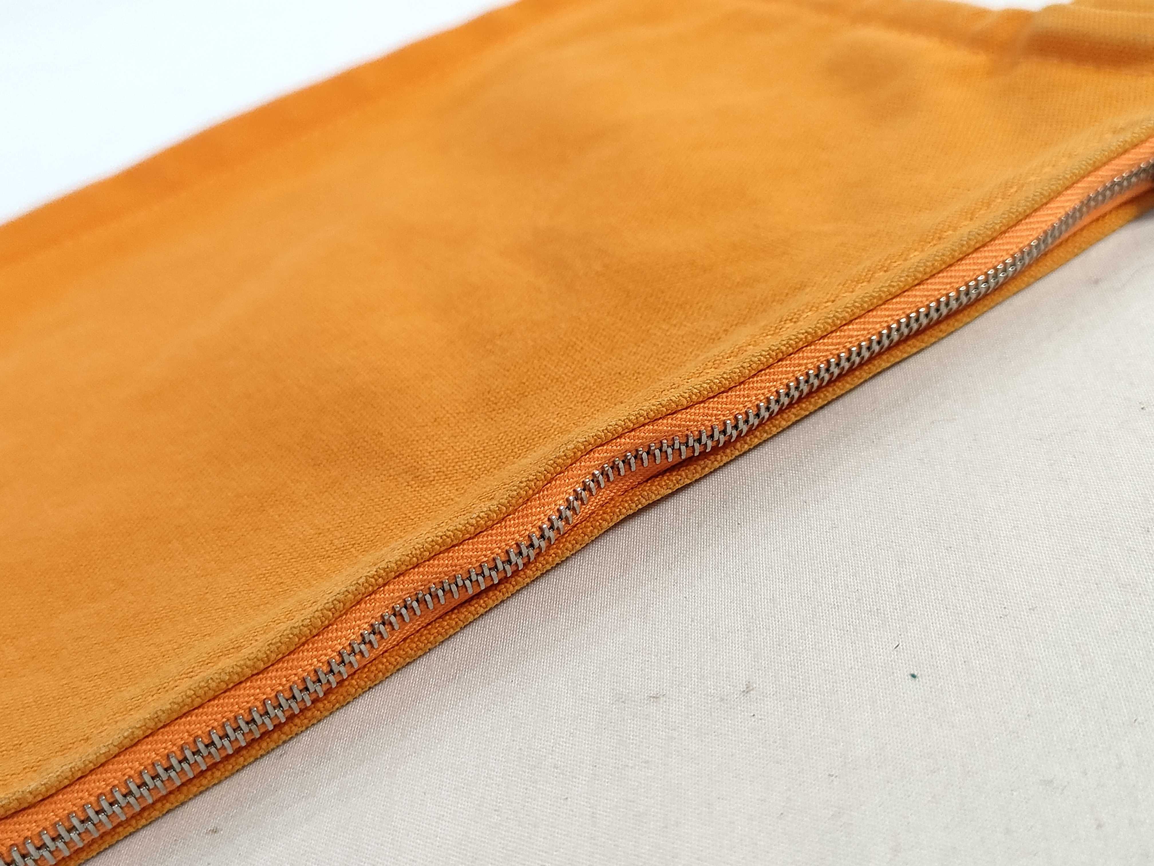 pouch — view 5