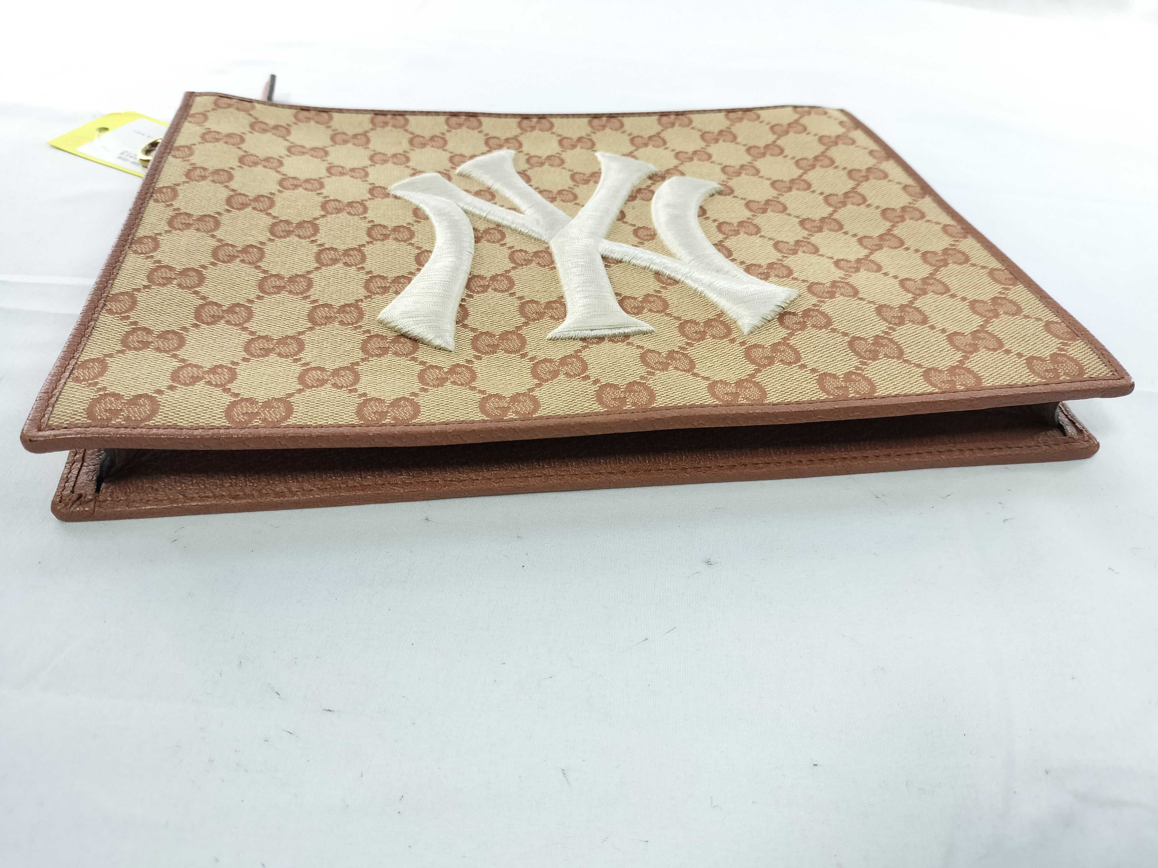 GG Supreme New York Yankees Second Clutch Bag — view 5