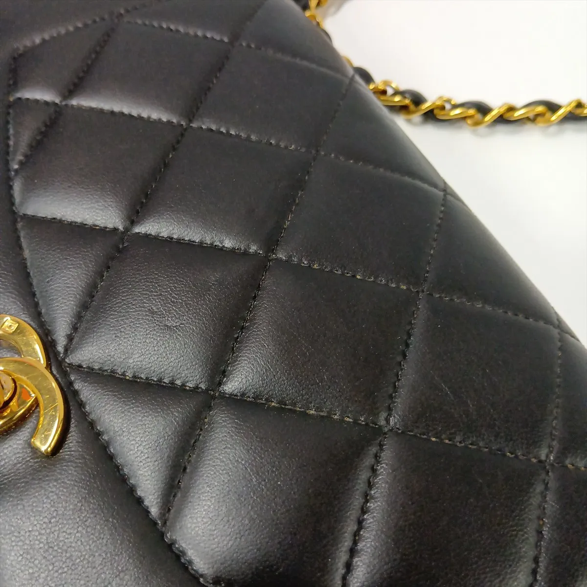 Matelassé Lambskin Single Flap Single Chain Bag, Diana Flap, Black with Gold Hardware, 3728621, Series 3 — view 11