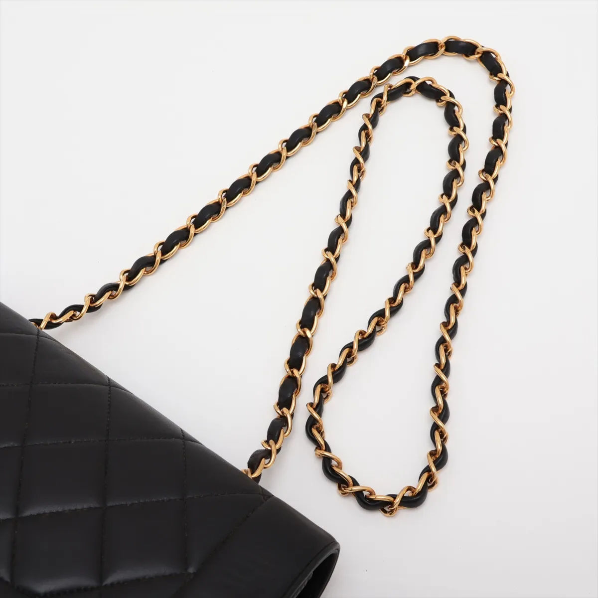 Matelassé Lambskin Single Flap Single Chain Bag, Diana Flap, Black with Gold Hardware, 3728621, Series 3 — view 5