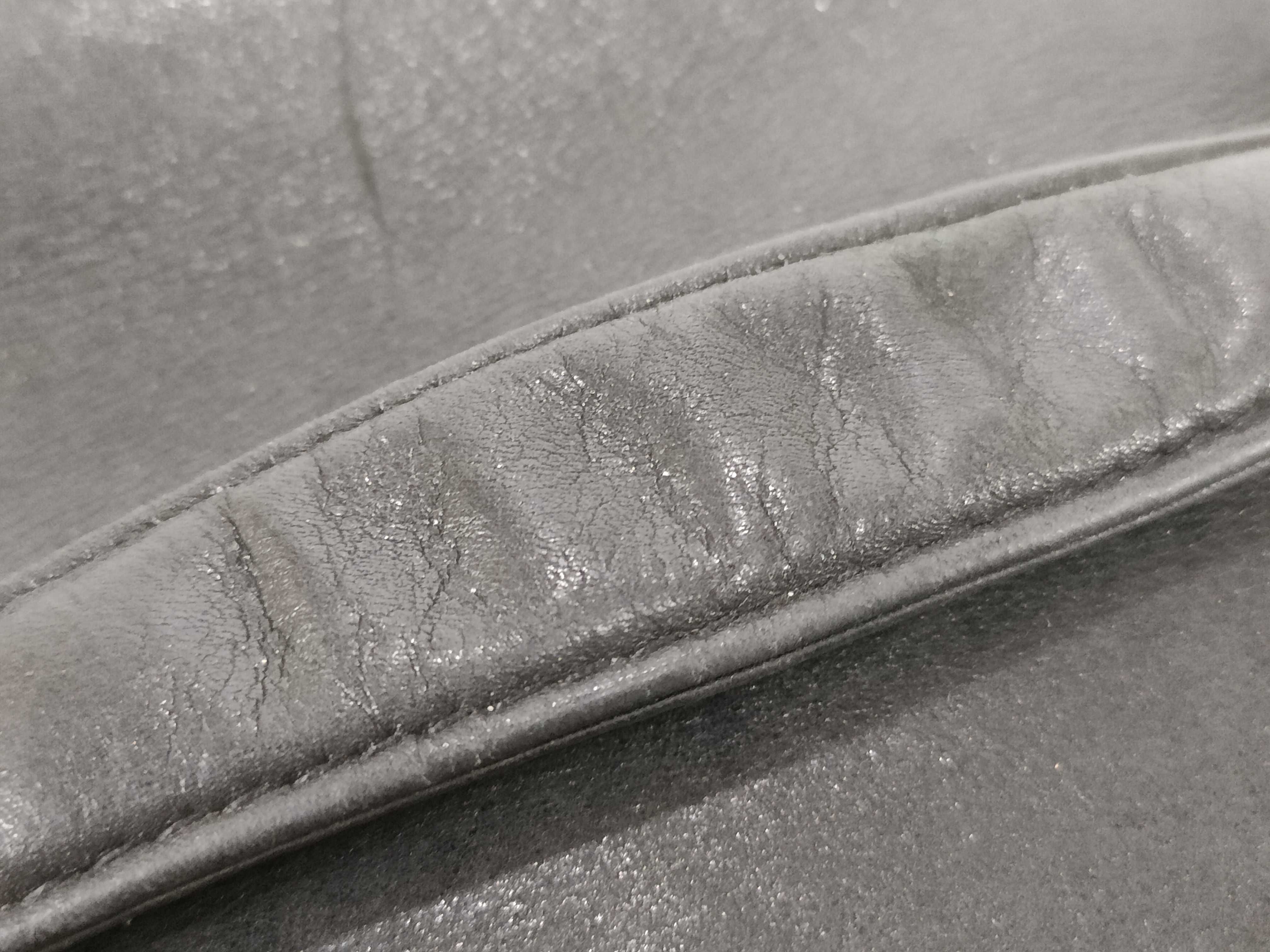 Vanity Bag, Series 3 Vanity Bag — view 4