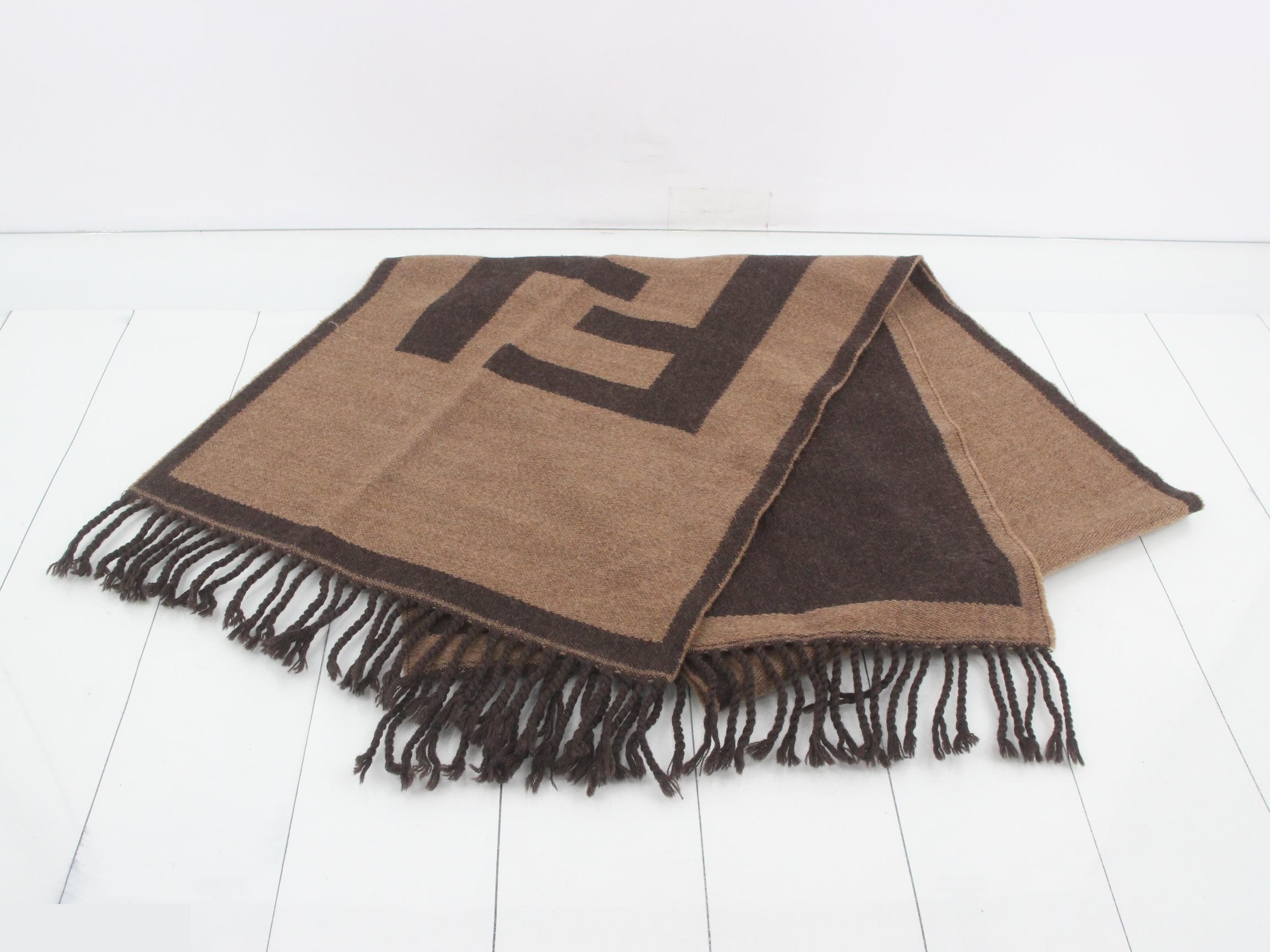 logo scarf, brown — view 2