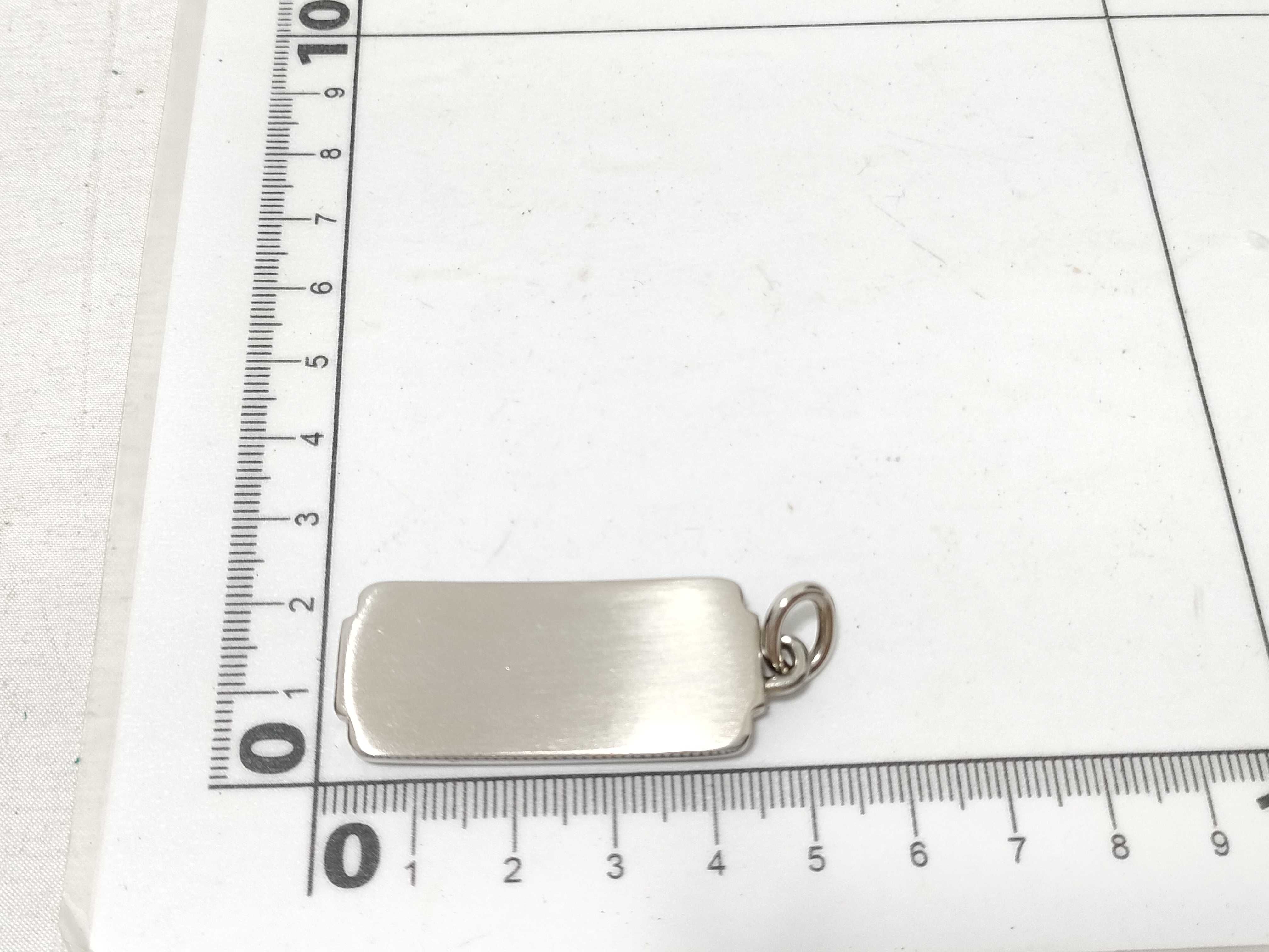 charm — view 4