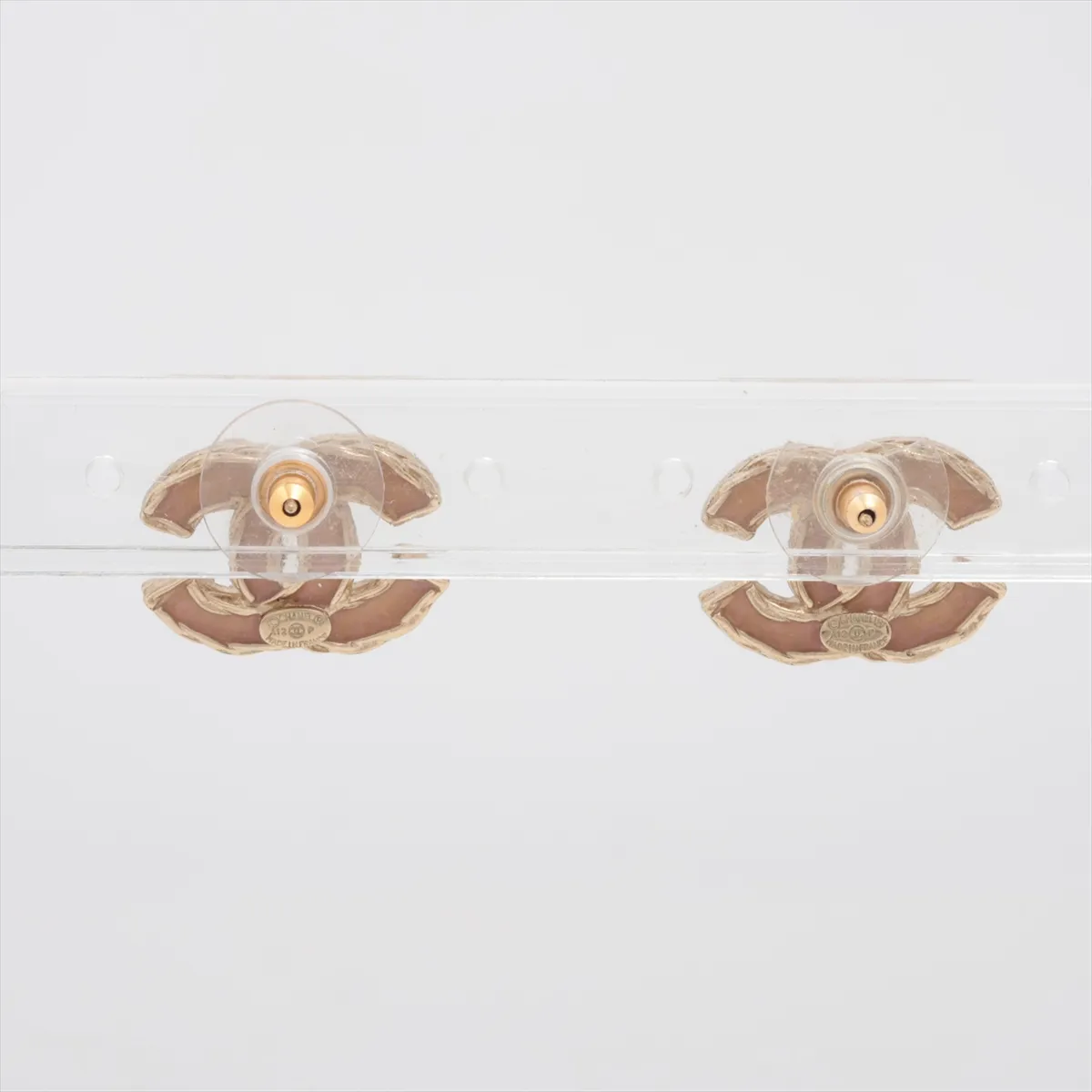 Coco Mark A12P Earrings (Pair) GP x Faux Pearl Gold. Shows signs of wear: — view 2