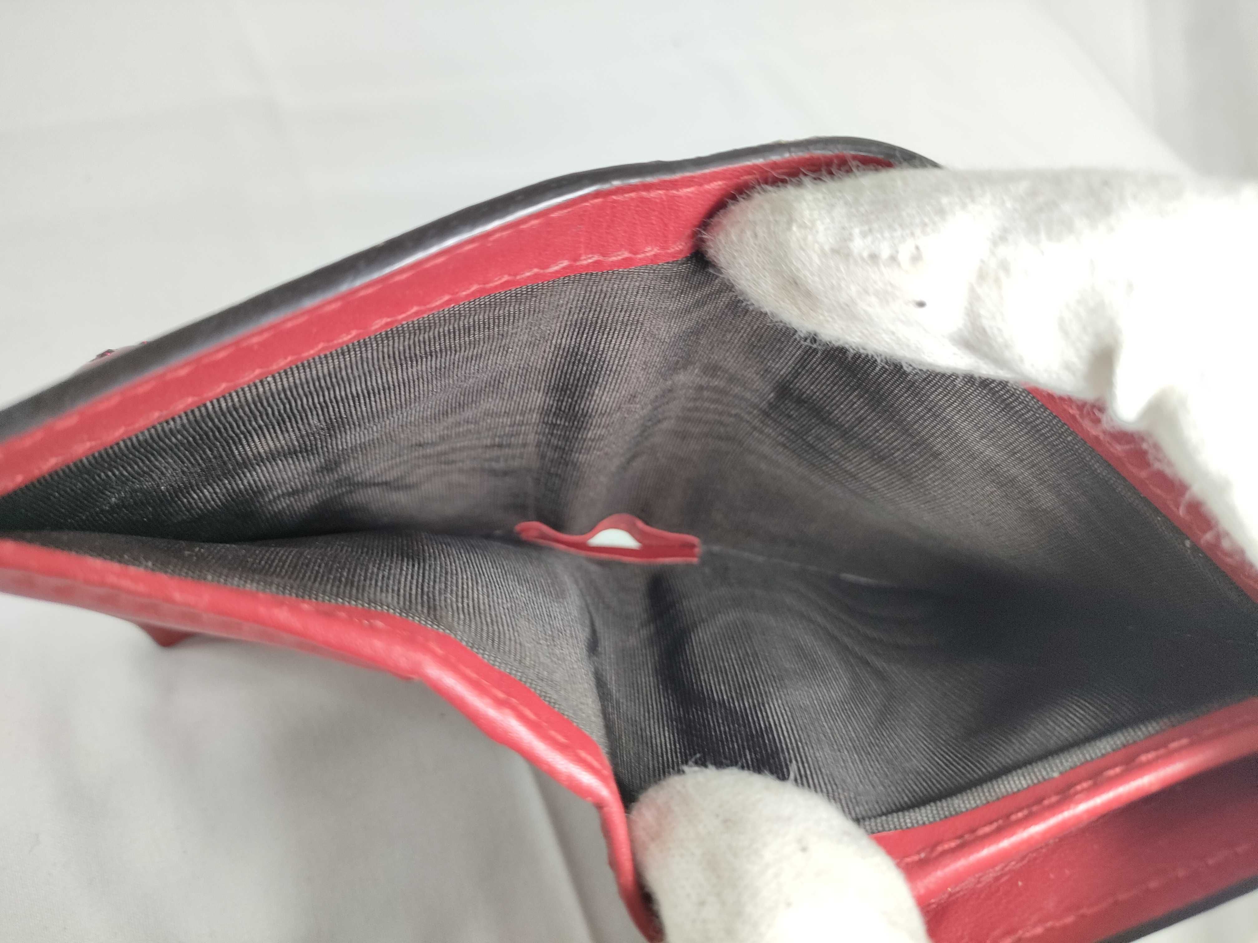GG Supreme Cherry Compact Wallet — view 10