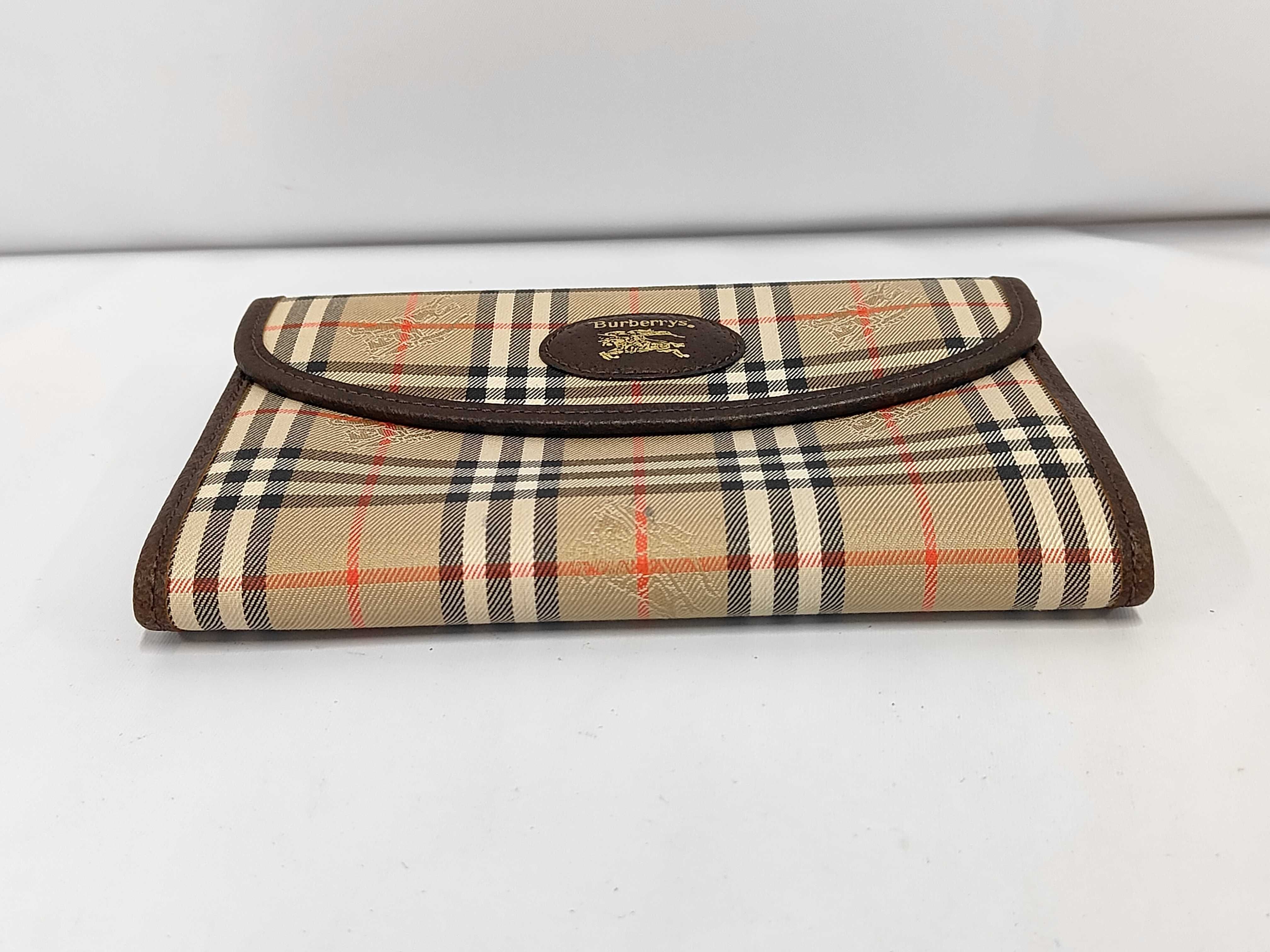 pouch and other accessories — view 3