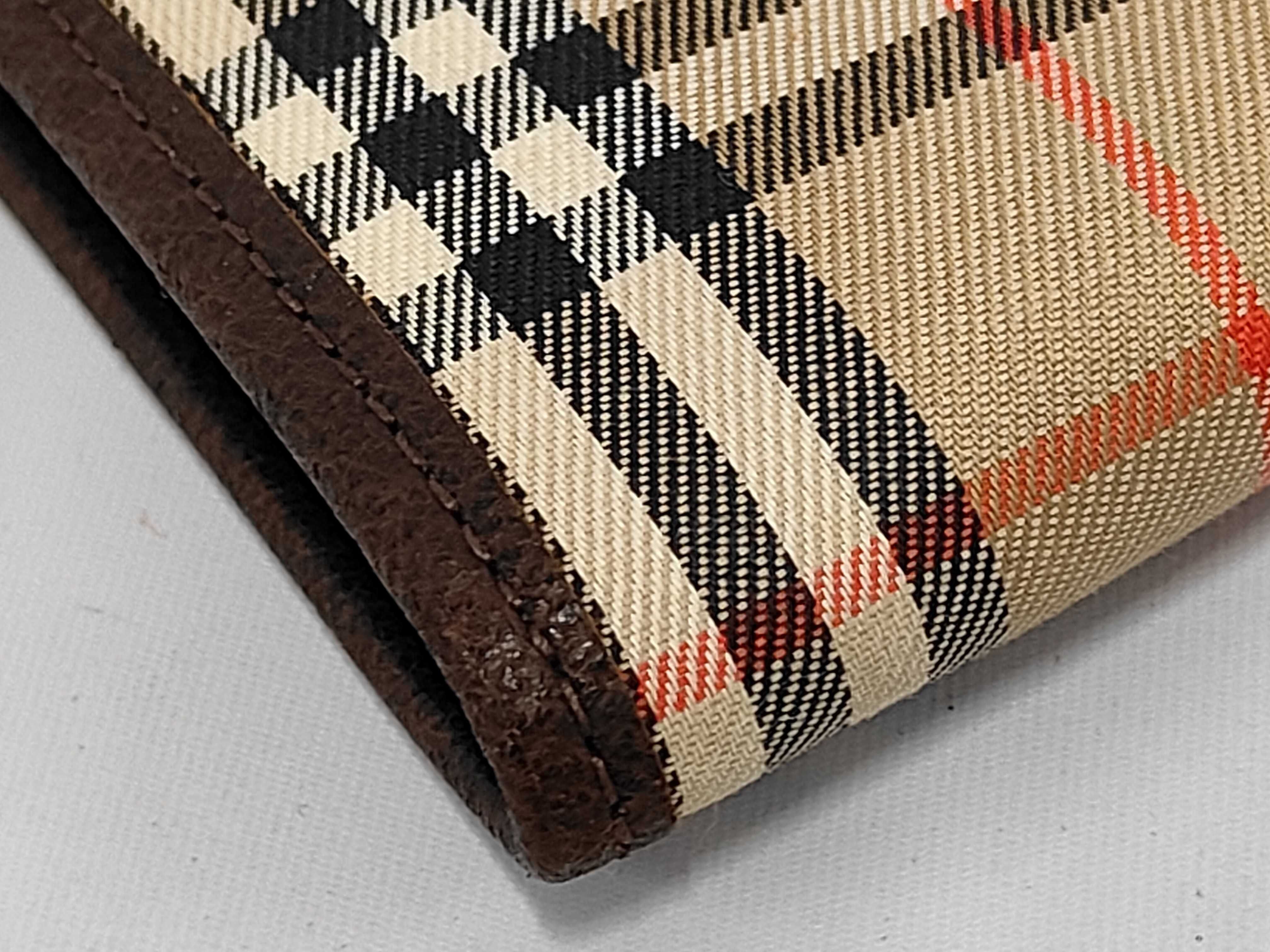 pouch and other accessories — view 4