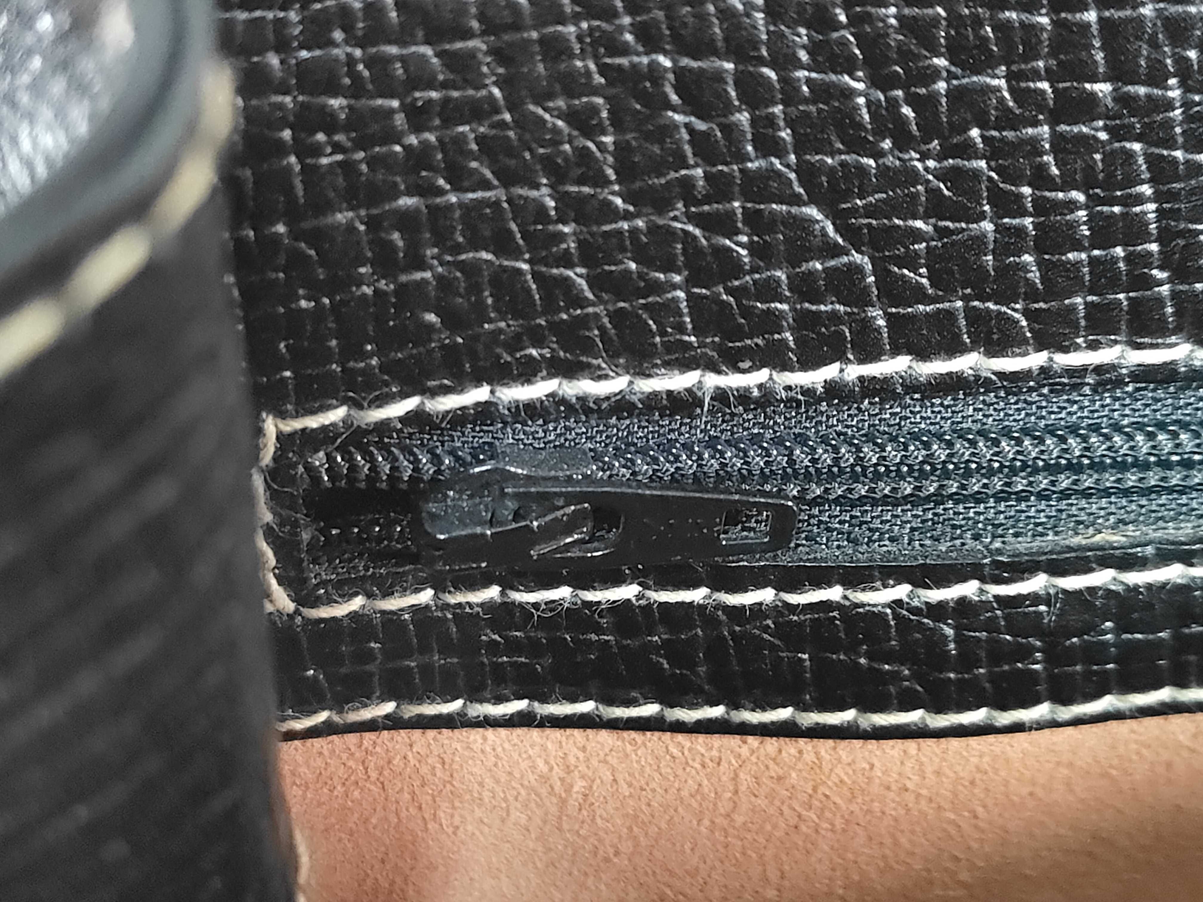 shoulder bag, turn-lock closure, leather, black. — view 11