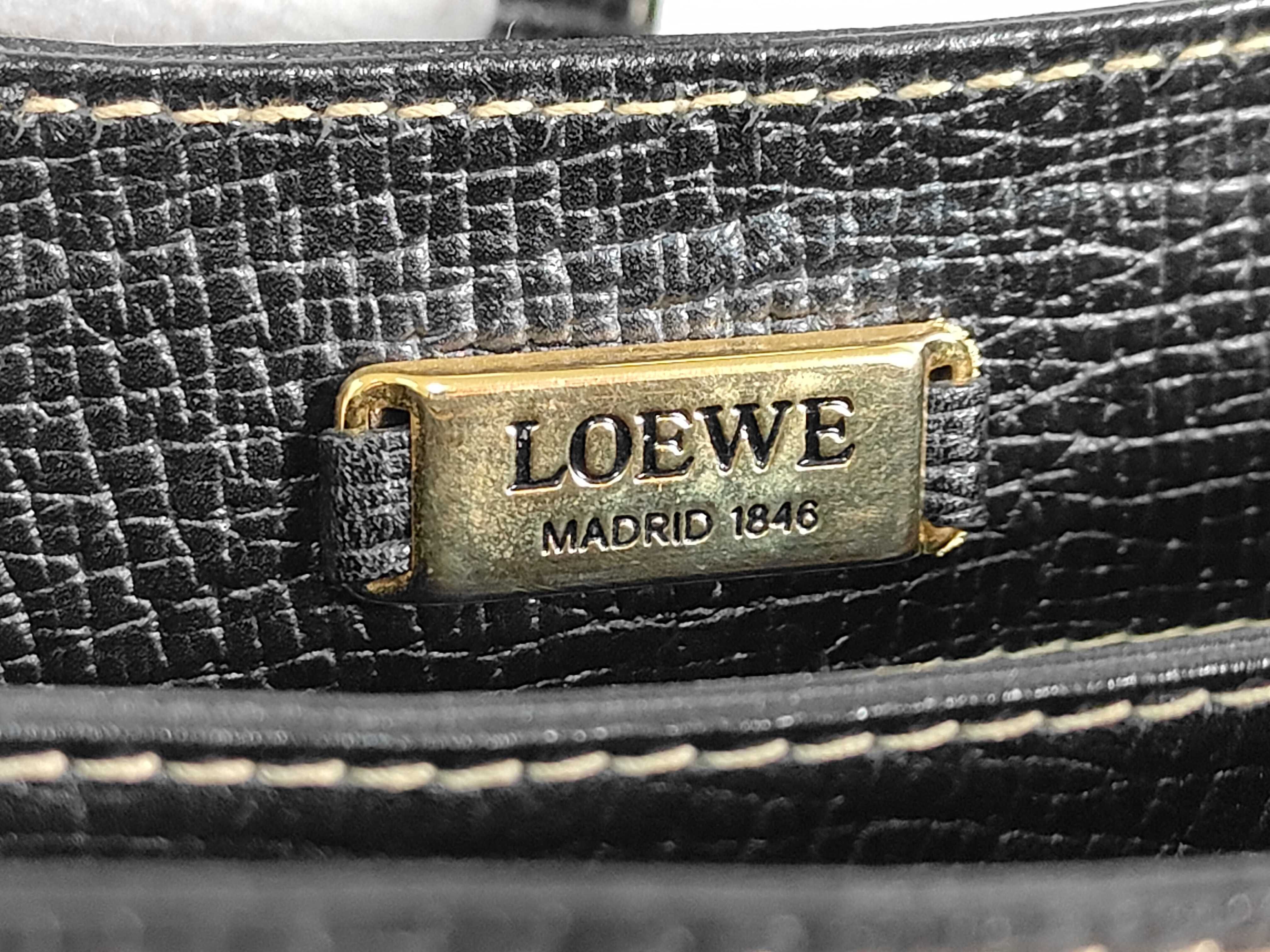 shoulder bag, turn-lock closure, leather, black. — view 13